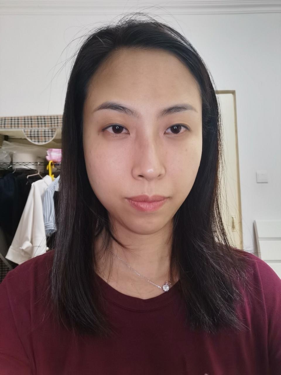 拍素颜了 差2个月35岁,无美颜滤镜保湿面膜后素颜状态承认做过医美,但