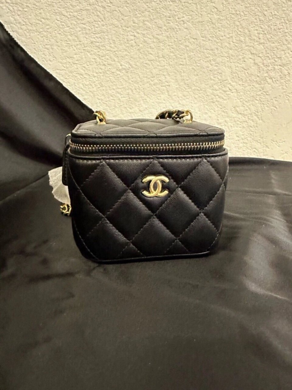 超可爱迷你的小包包|香奈儿金球方盒子 今天给姐妹们推荐一款chanel