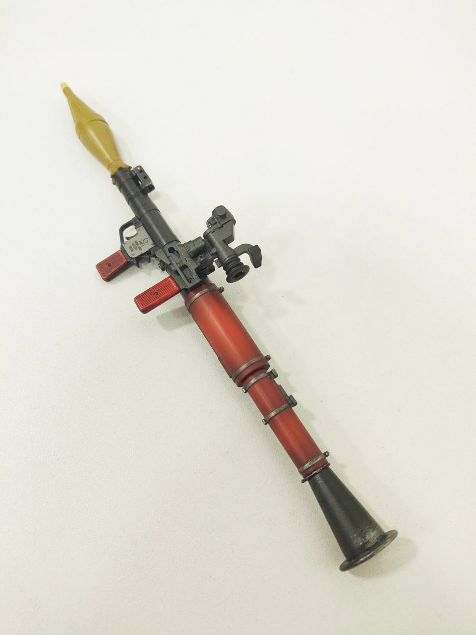 泰裤辣-rpg火箭筒 大名鼎鼎的rpg火箭筒,经久不衰,看到她你想起了什么