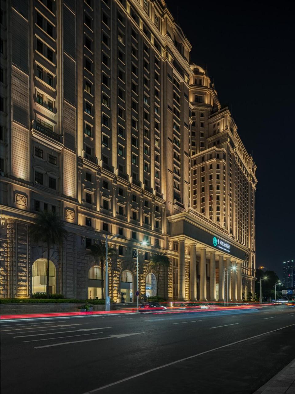 广州夜景更新实践-珠江投资大厦 人造景观的成形是不断完善的过程,从