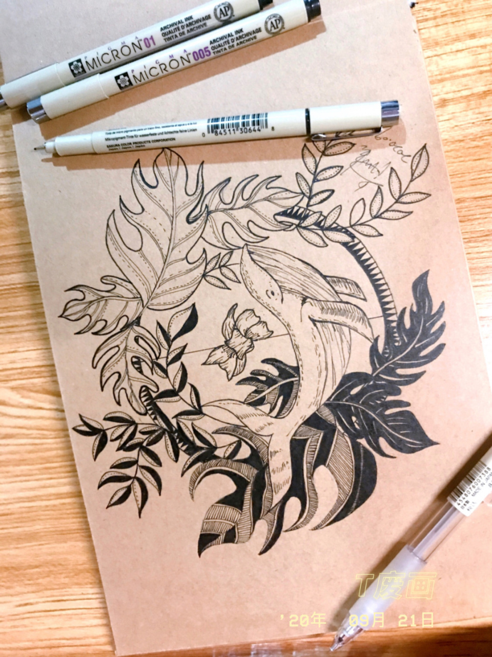 针管笔黑白装饰画 花和鲸 步骤图分享 9月份孕晚期突发奇想,让自己