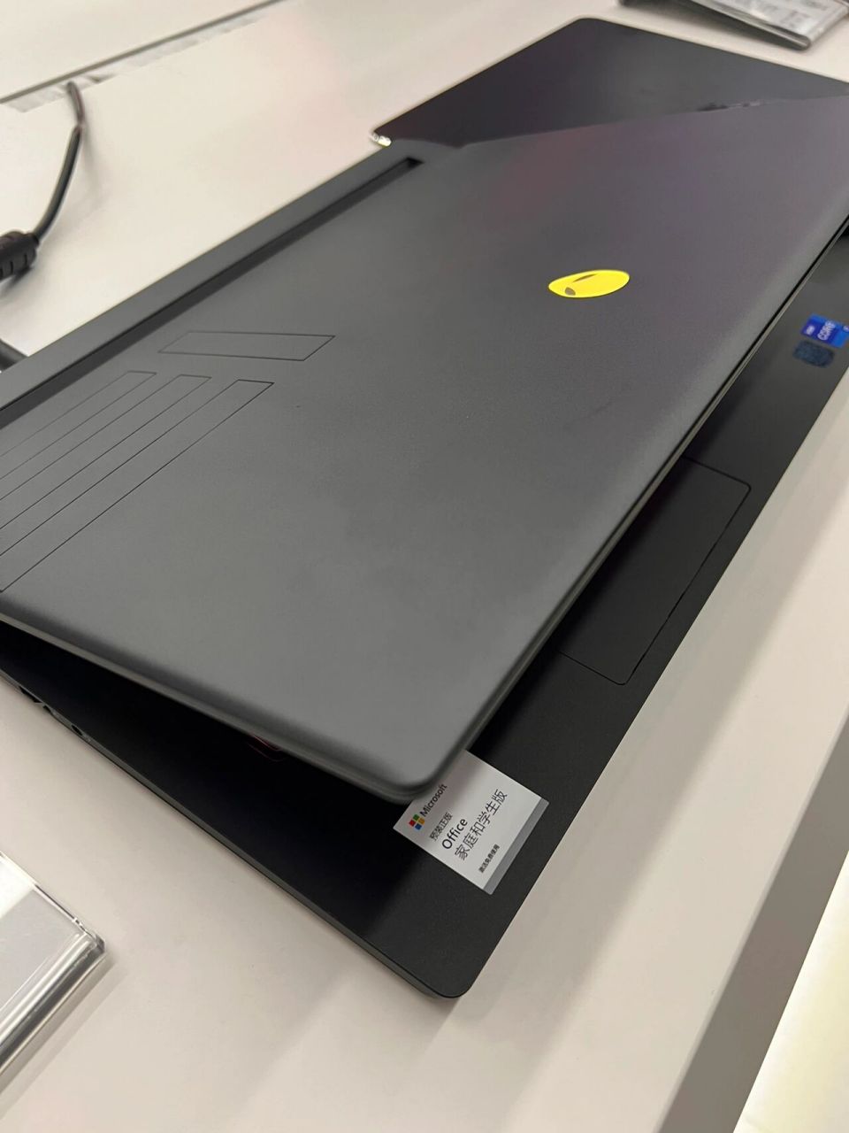 外星人和rog游戏本你会选择谁呢 ?为什么? 不妨评论区探讨一下