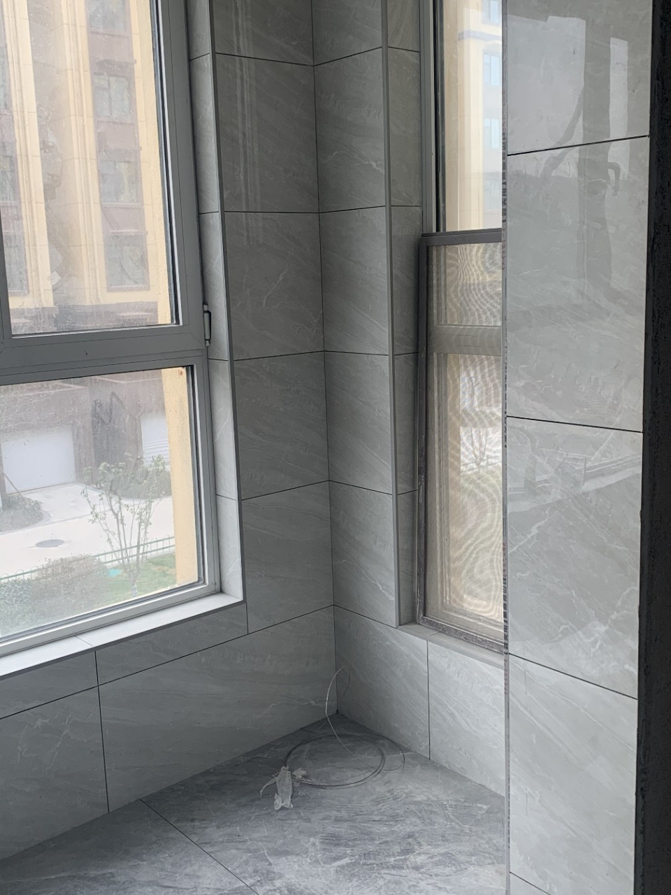 阳角线又叫阳角线收口条或阳角条,是一种用于