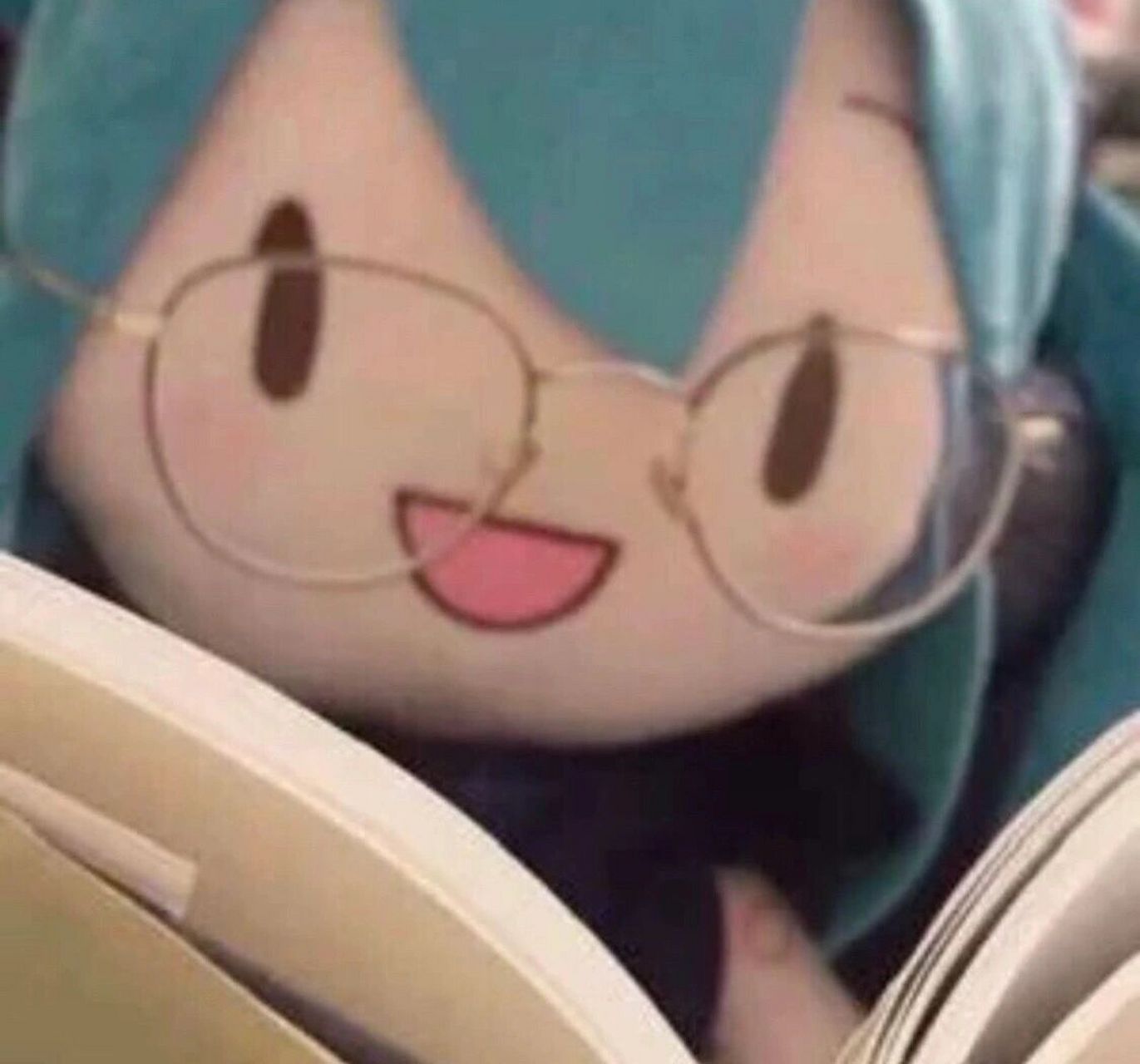 刷到的评论区一人给我一张fufu表情包! 搞快点!给我偷偷!