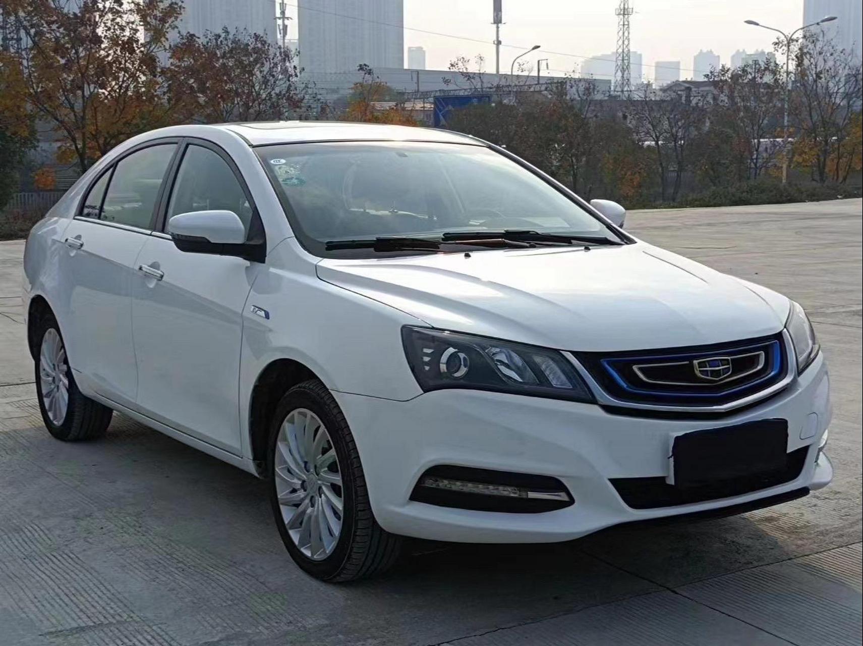 2017年吉利帝豪ev300!新能源纯电车!续航300公里!目前跑了十万公里!