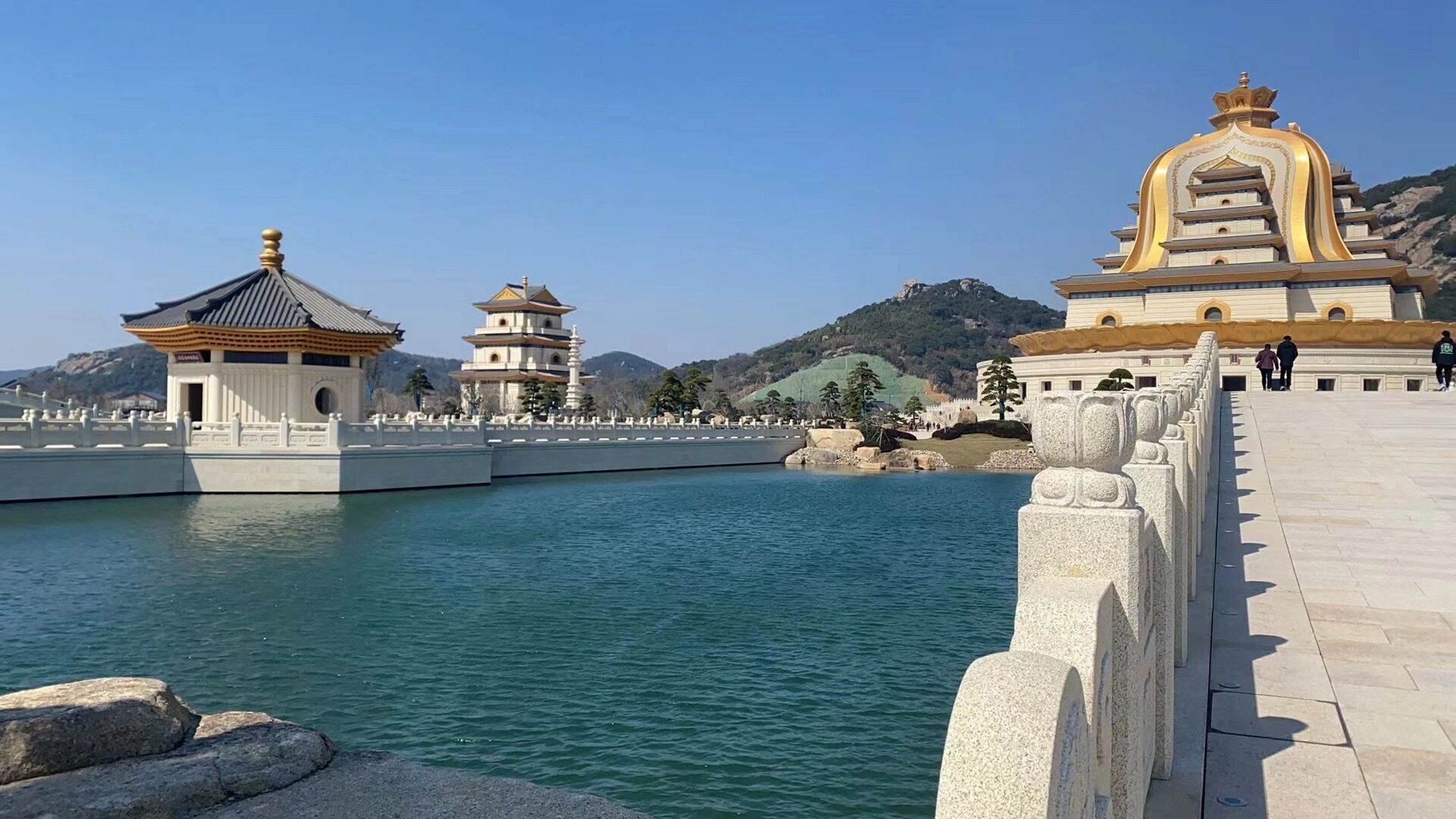 舟山|朱家尖观音法界  舟山继普陀山之外非常出名的一大佛教参观地