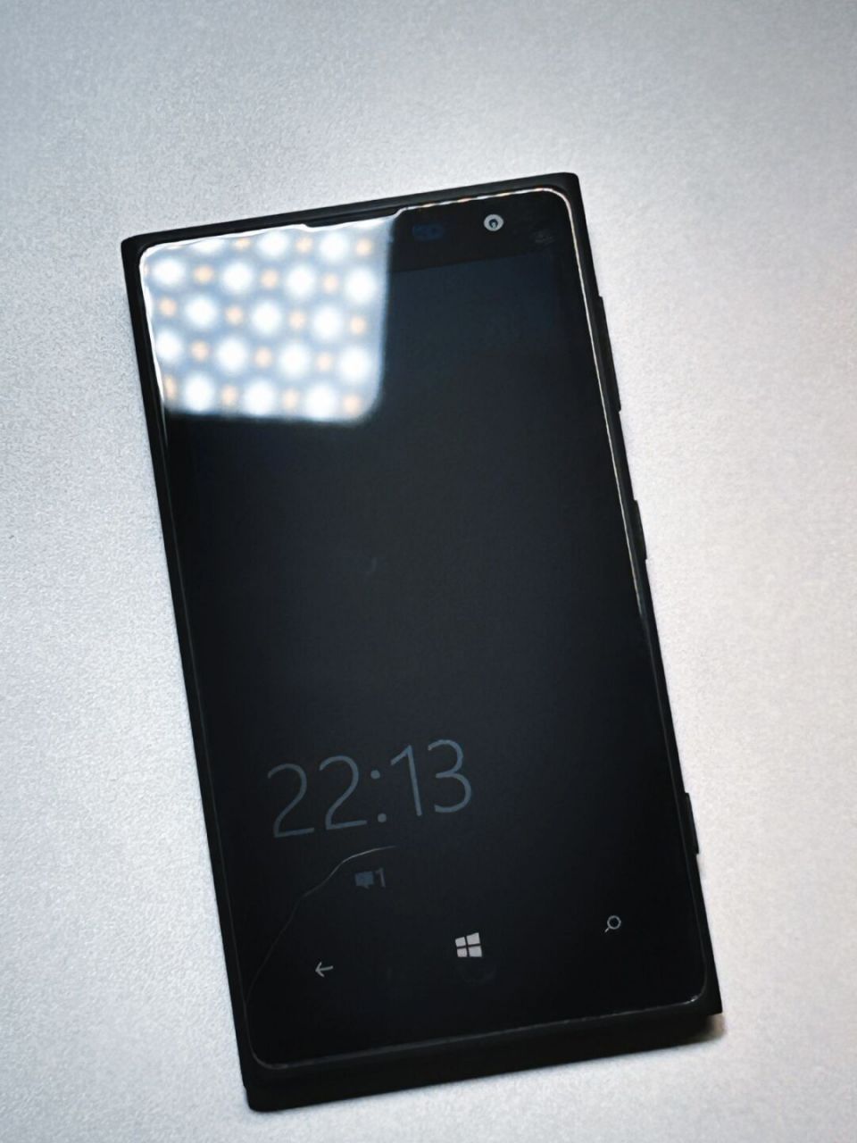 诺基亚lumia1050图片