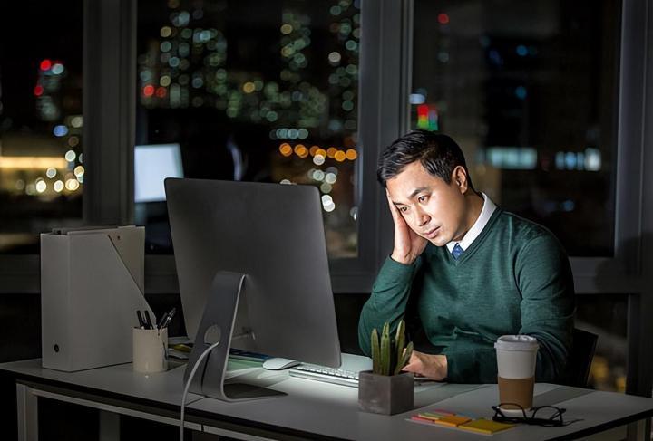 每天工作都很忙,加班是常态,领导.@九乙大叔的动态