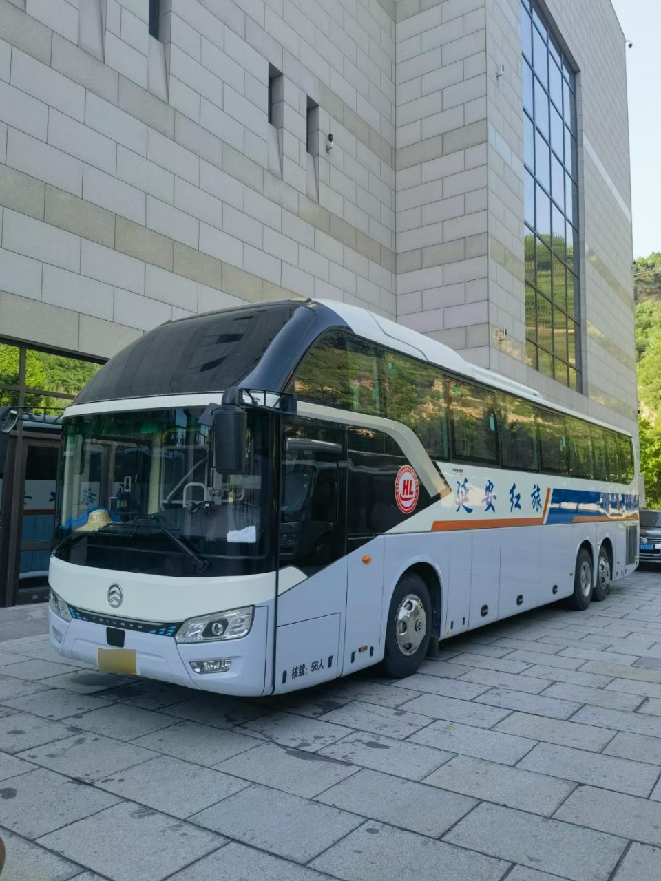 2021年56座厦门金旅客车单位一手车 国五机器潍柴375n马力  车况精品