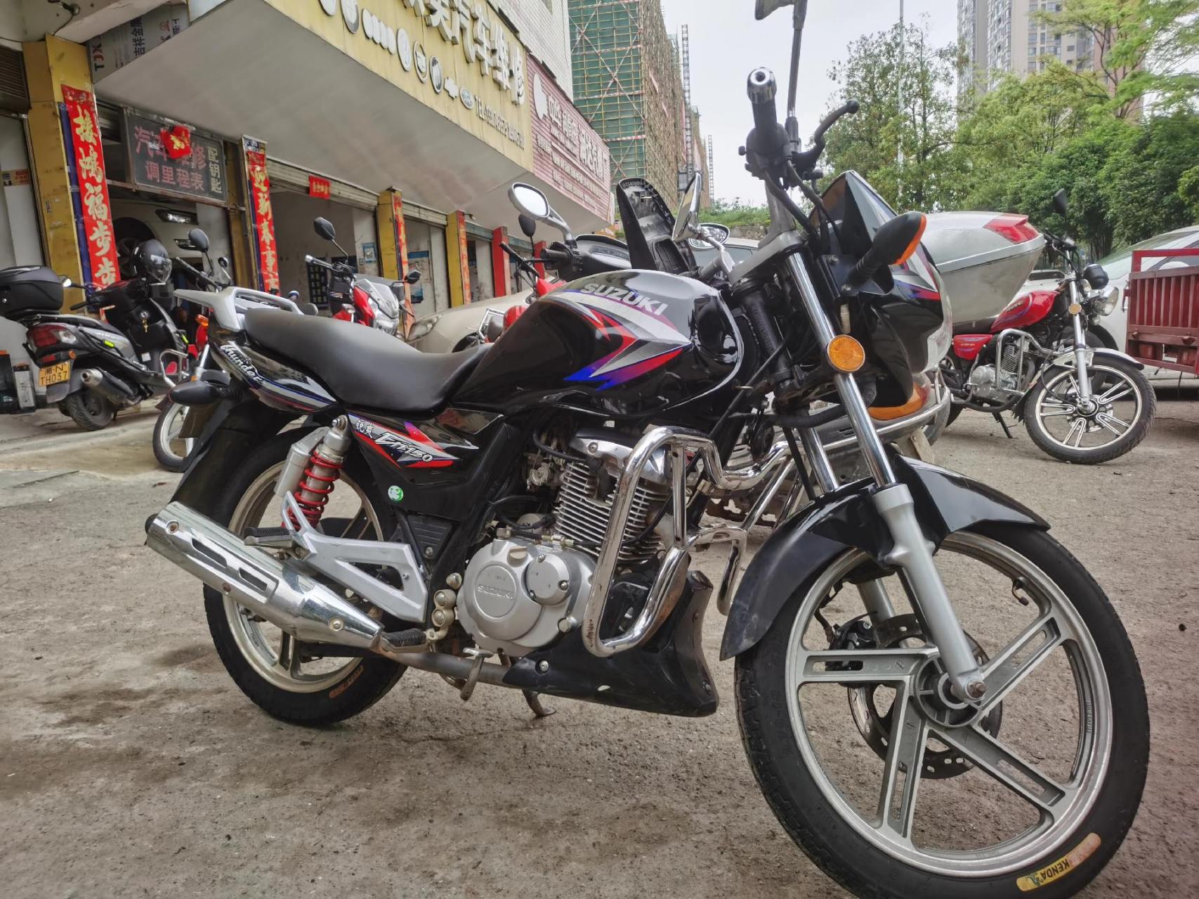 热点榜 现场实拍 豪爵铃木锐爽150电喷六个前进档,动力巅峰状态 诚信