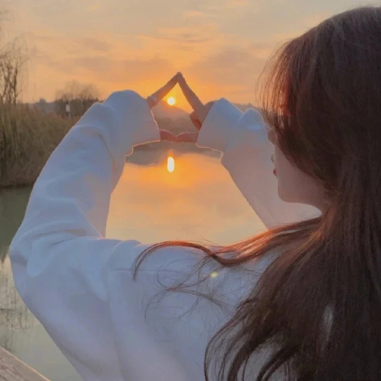 夕阳好看的真人版头像