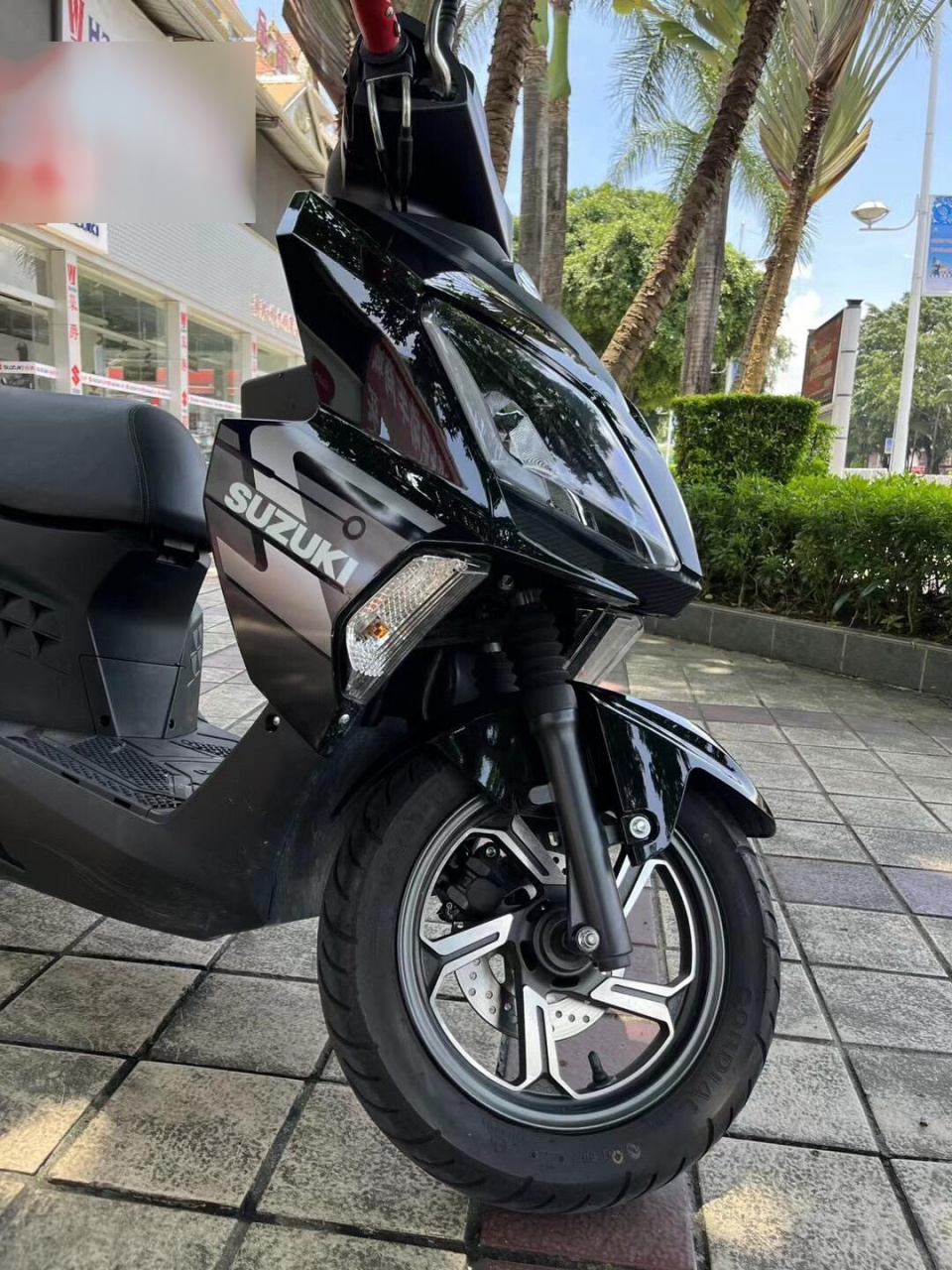铃木uy125t高配版踏板摩托车,2021年4月上牌,买去一直摆着车库里!
