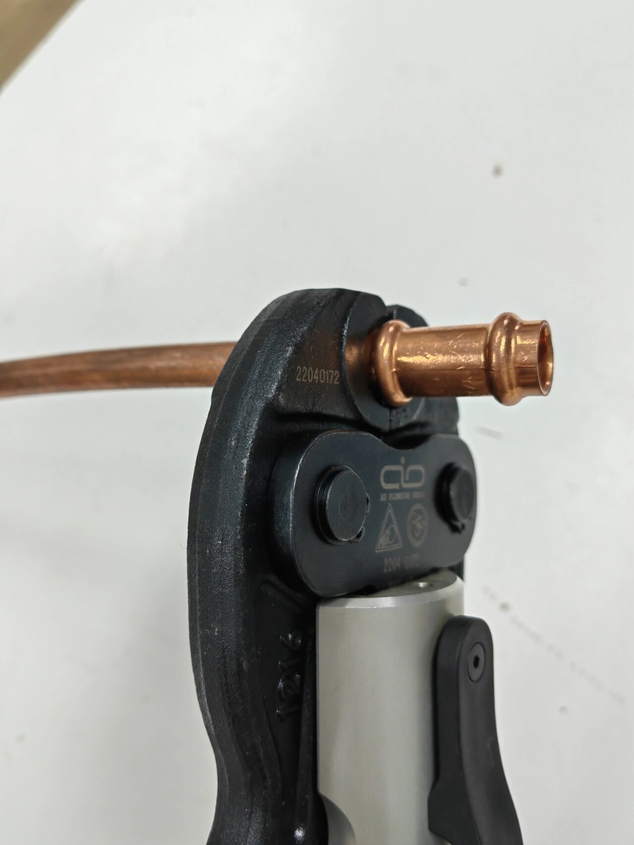 auplumbing press 电动液压管钳 auplumbing press 电动液压管钳,主要