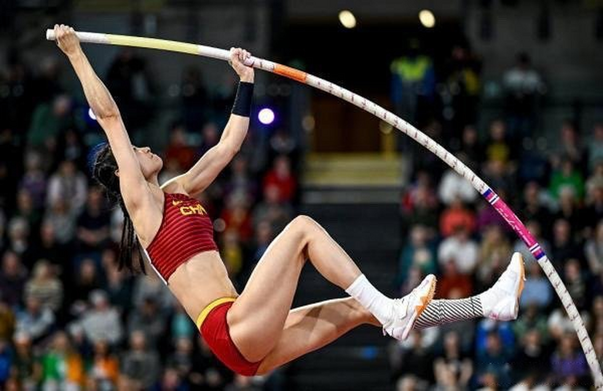 【撑杆跳名将李玲受伤退出巴黎奥运会】#李玲受伤退出巴黎奥运会#7月