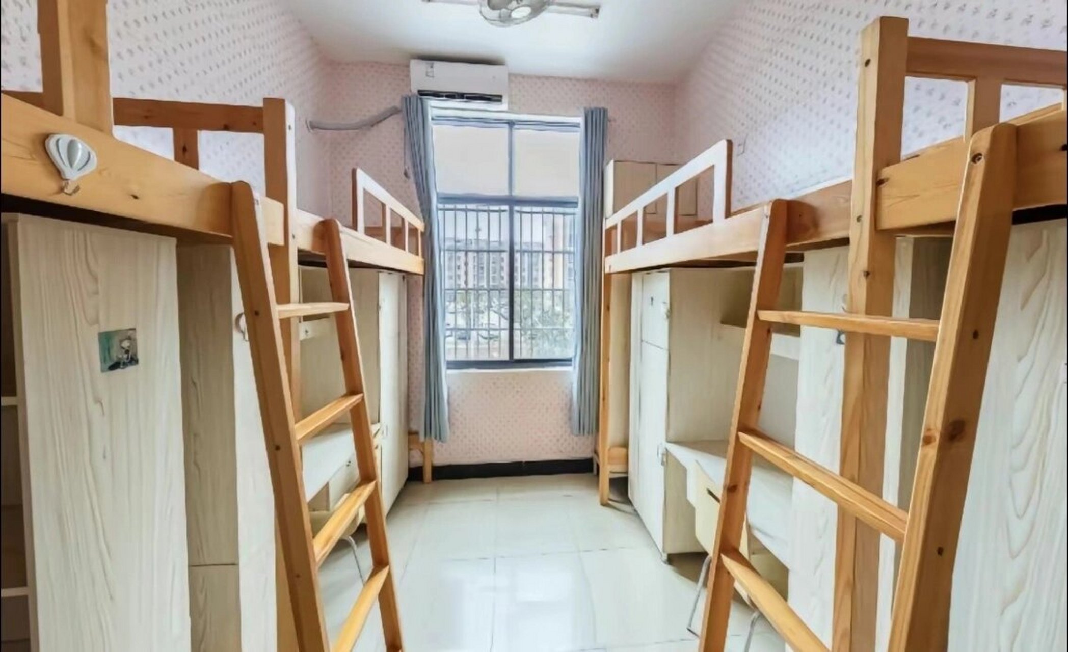 长沙商贸旅游职业学院|宿舍 宿舍都是五人寝,环境特别好,洗衣机空调都