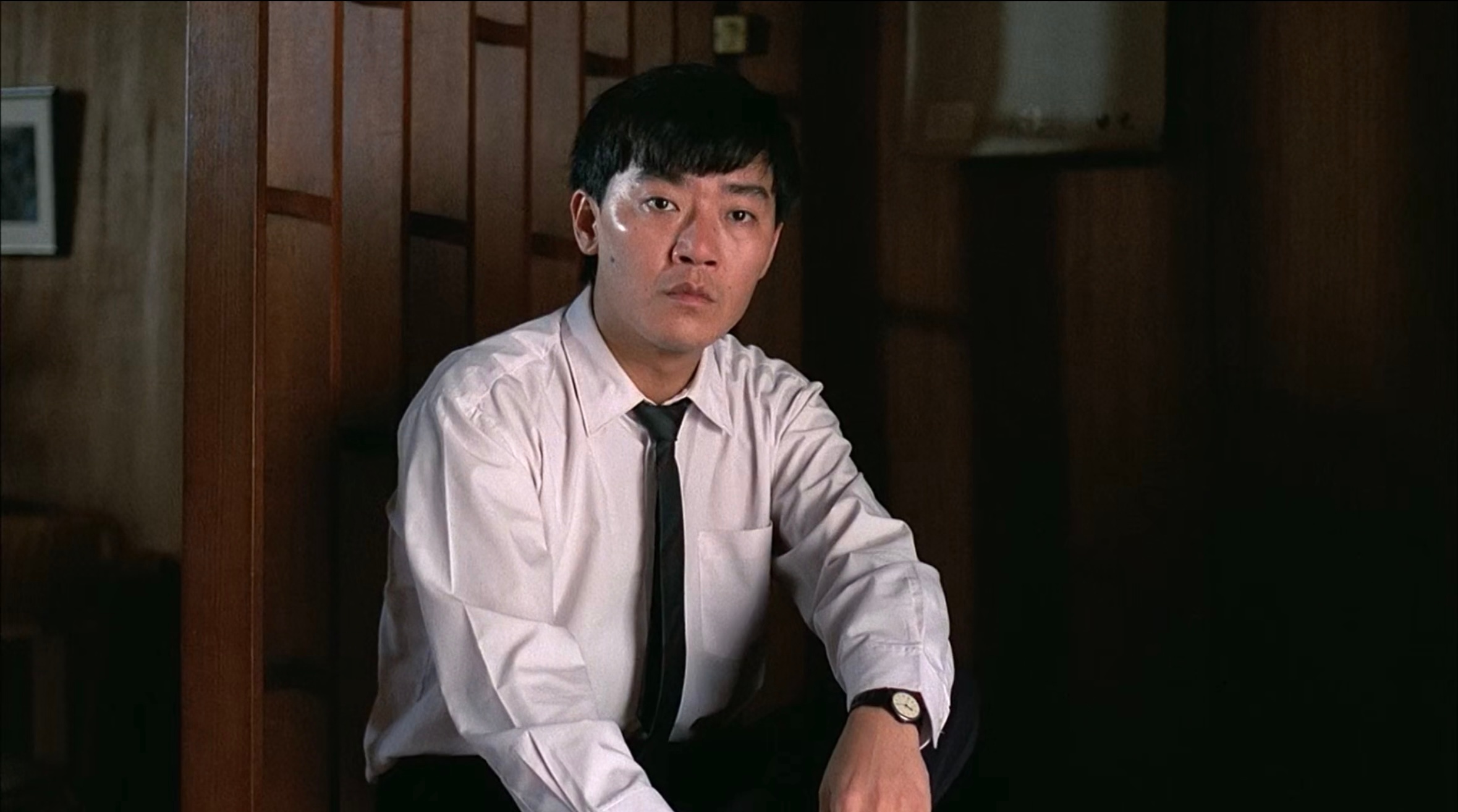 《恐怖分子》中看到从未见过的年龄段的李立群和金士杰的表演,非常