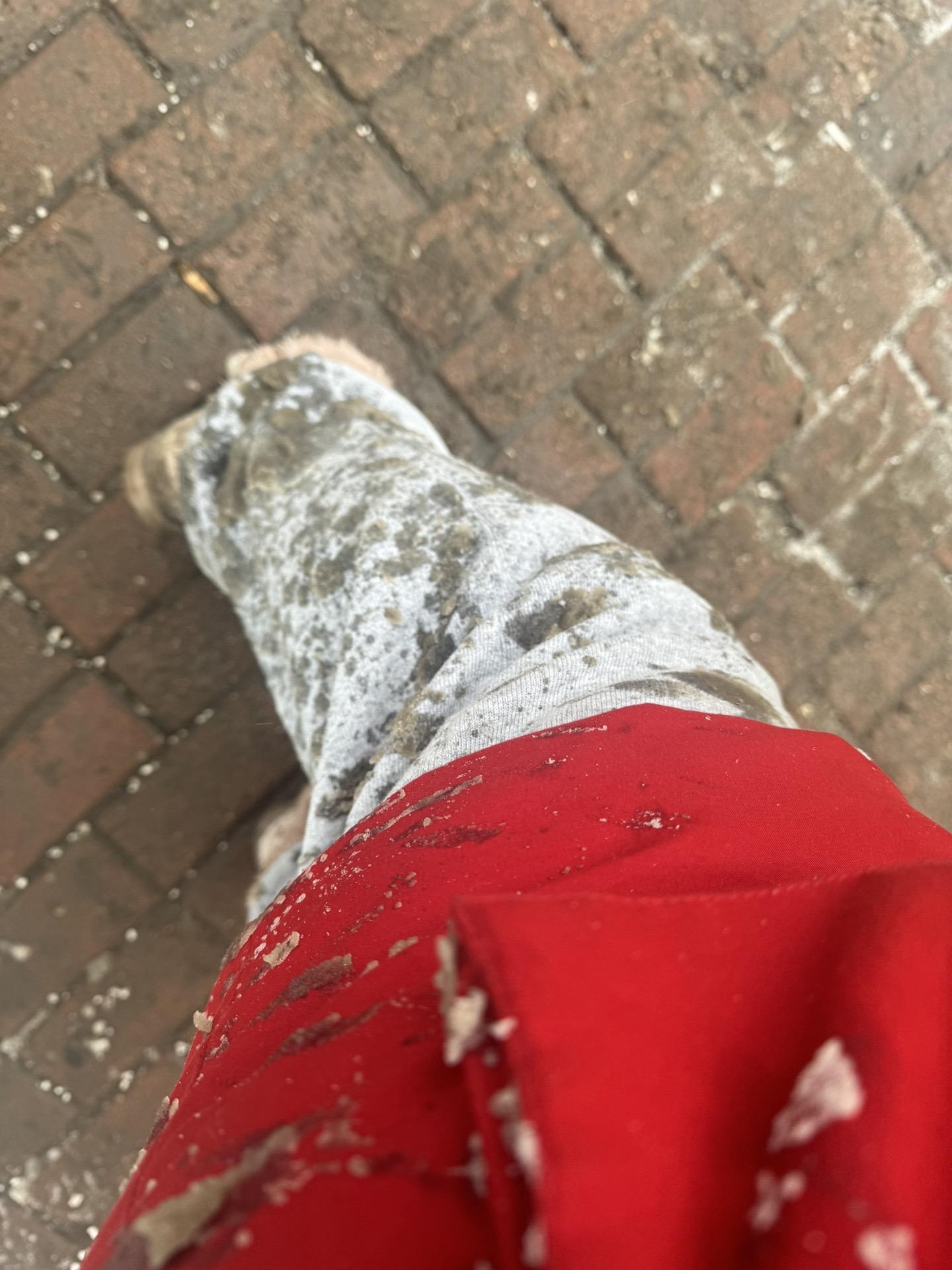 下出租车司机,素质太低了,一路开的飞快,路人遭殃,大正月被从头浇到位