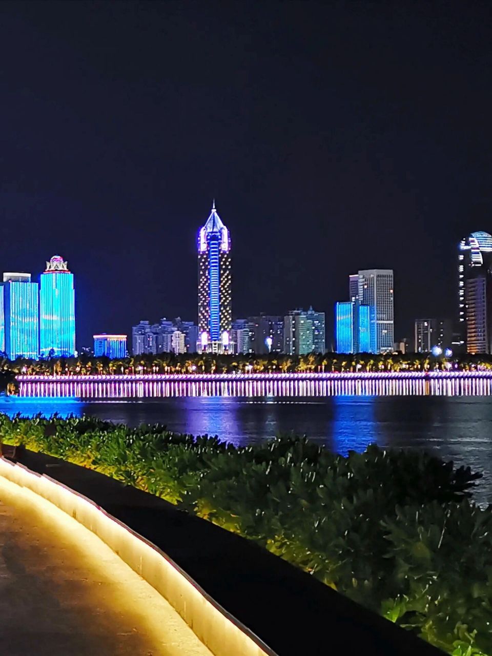海口夜景这里最美,大家觉得呢71 姐们们