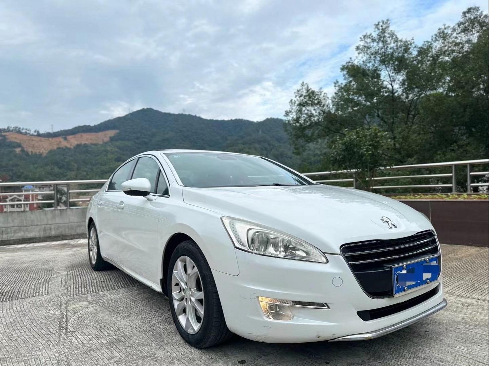 私家一手车  成色漂亮底盘无任何异响,配置嘎嘎高 批发两万多标致508