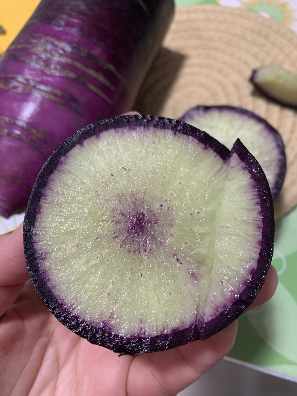 我们大潍坊的紫皮萝卜,也叫冰淇淋萝卜 纯脆甜口感,我作为潍坊人来说