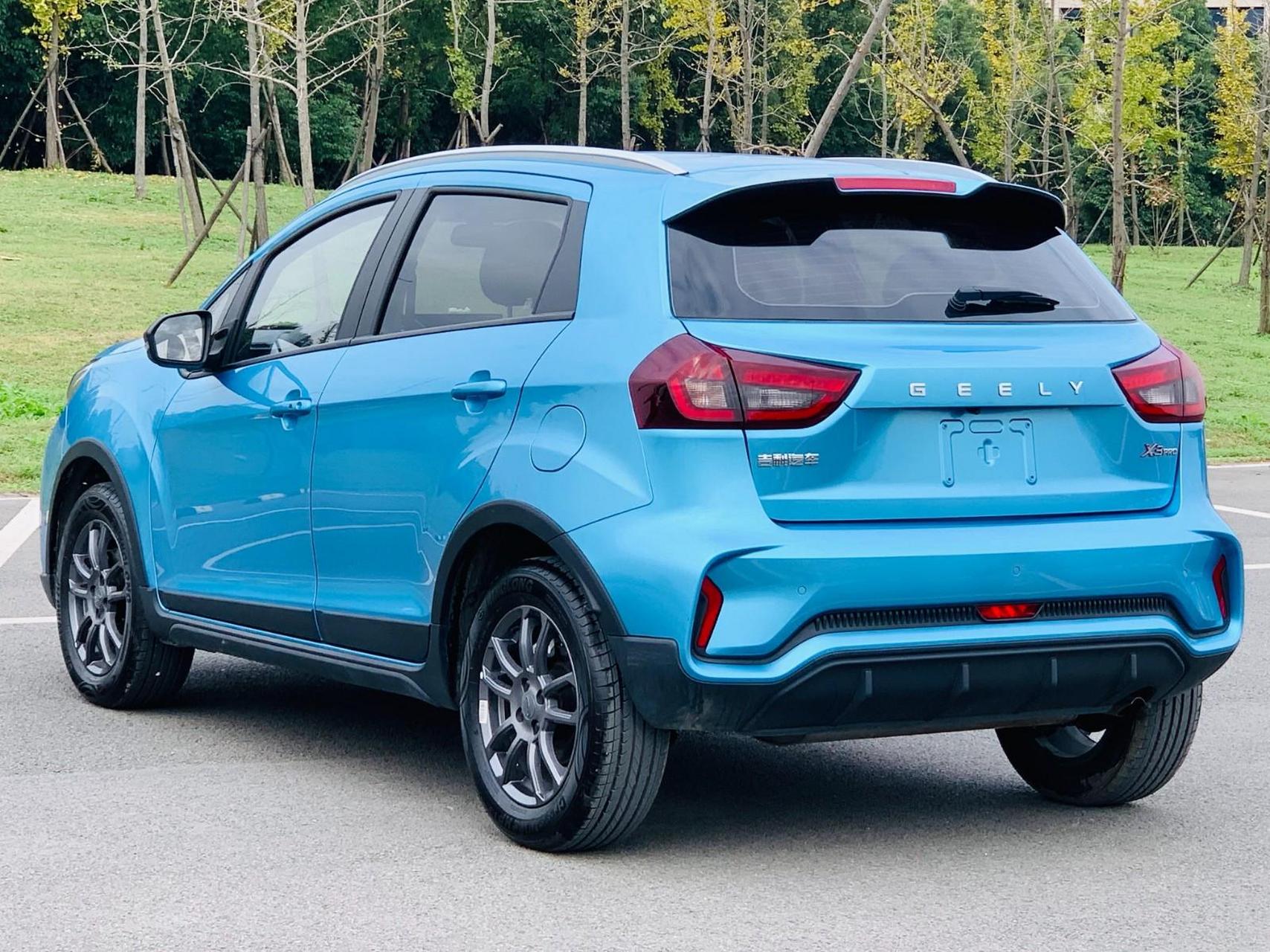 21款吉利远景x3pro顶配  上牌时间:2021年11月.排气量:1.5l  准新车.