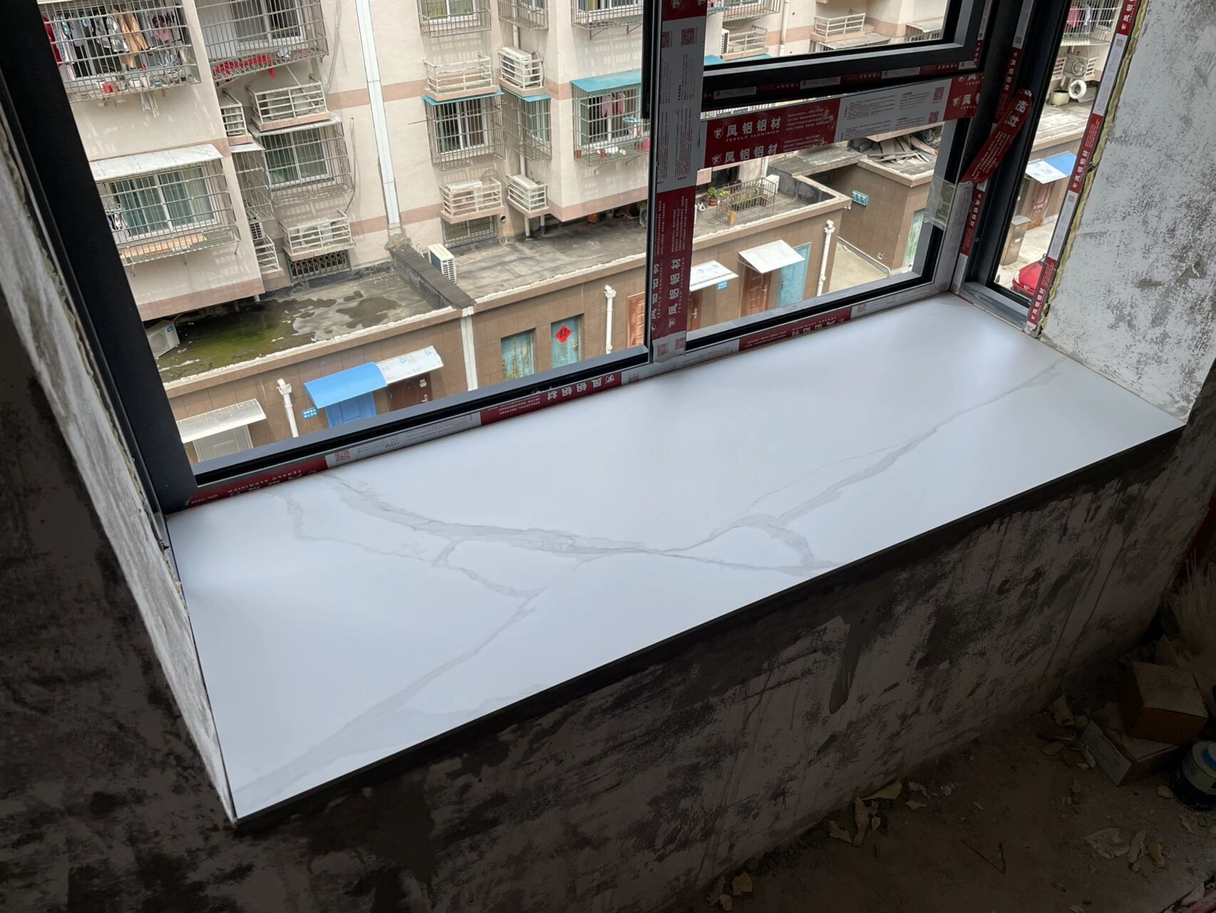 飘窗一定要用75*150瓷砖贴! 真的很值啊!