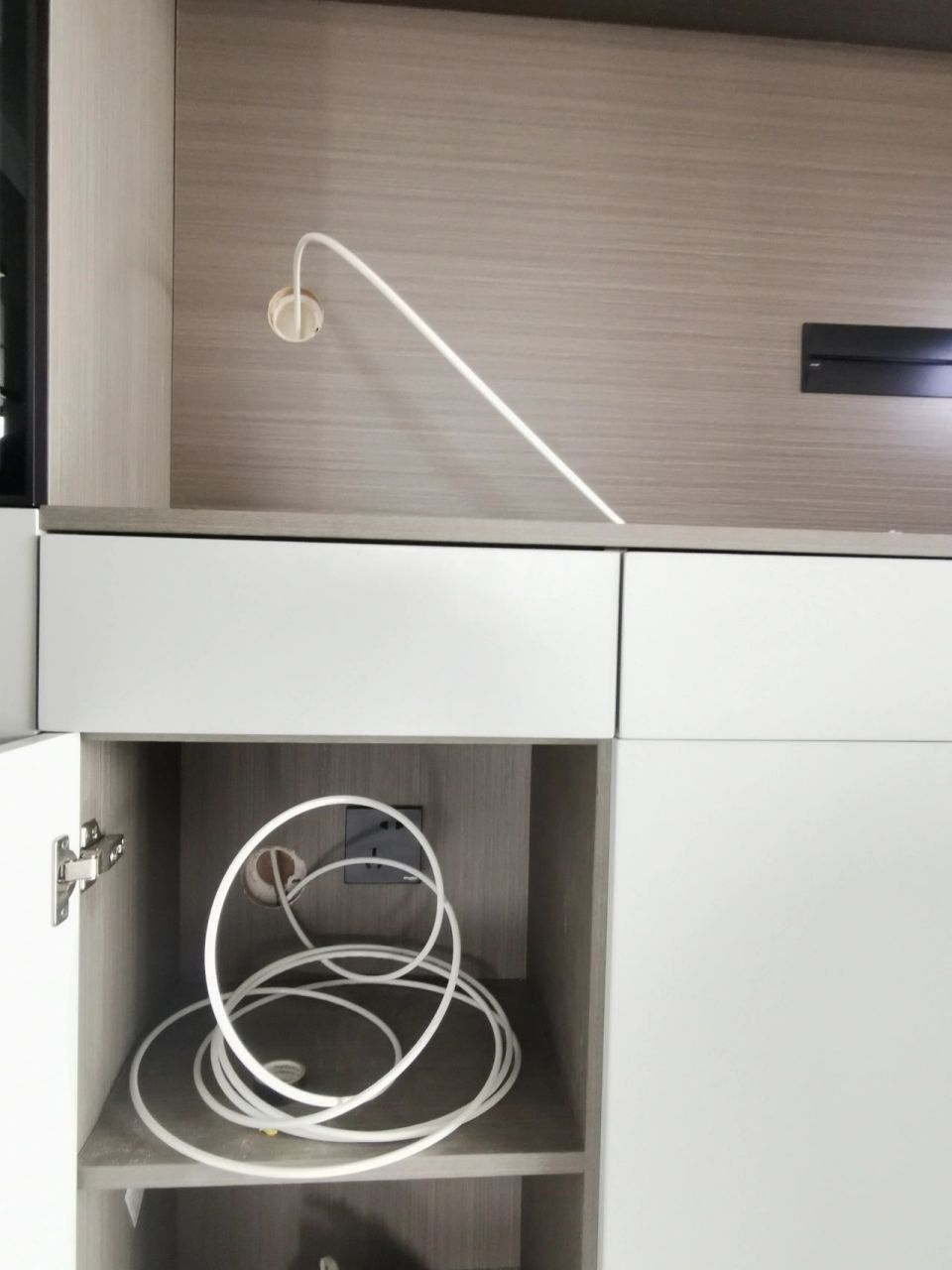 机完美不留明显安装方法 要点:提前预埋pe管(不同管线机预埋管不同)