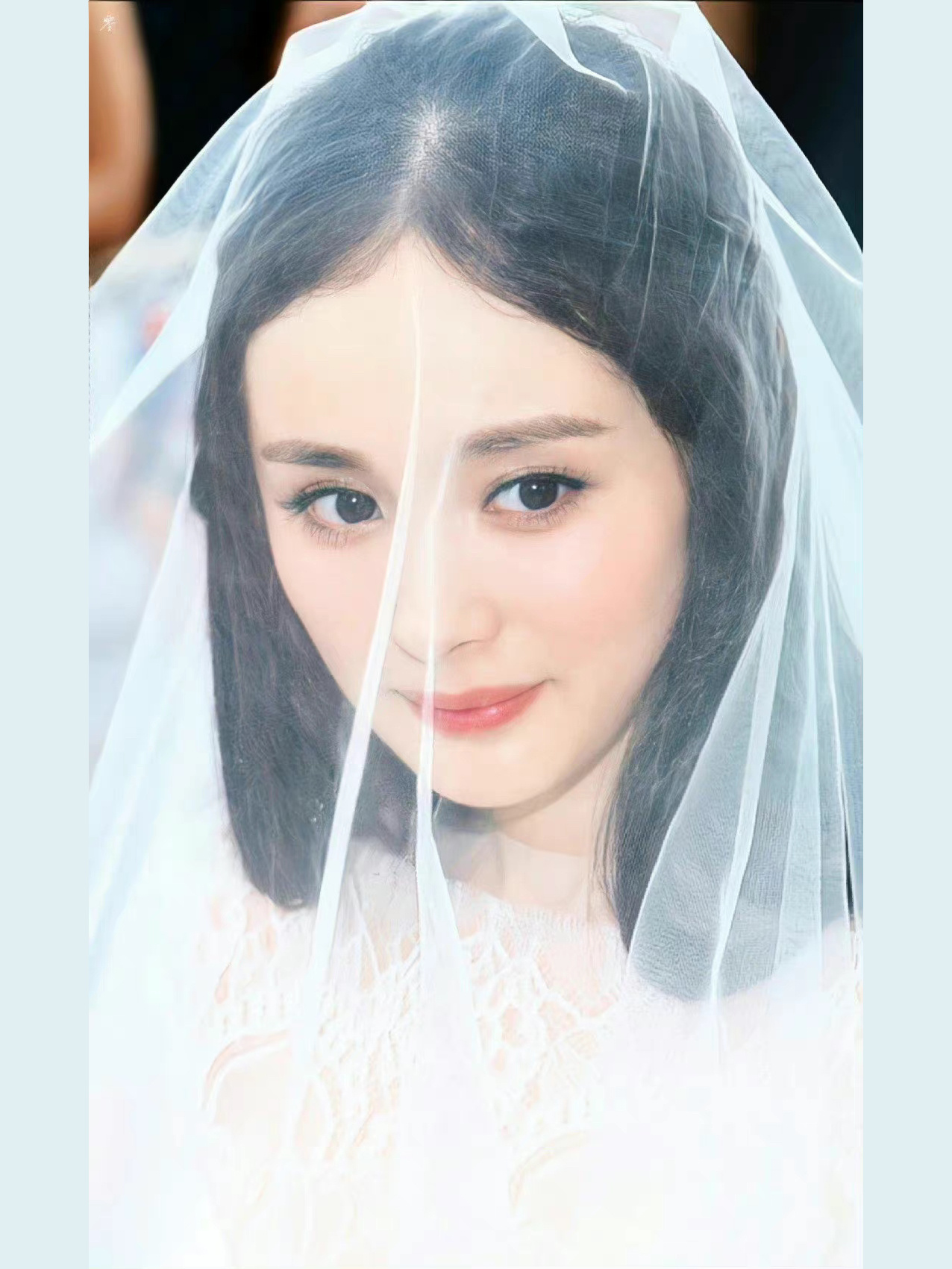 杨幂在电视剧中的婚纱造型,我个人觉