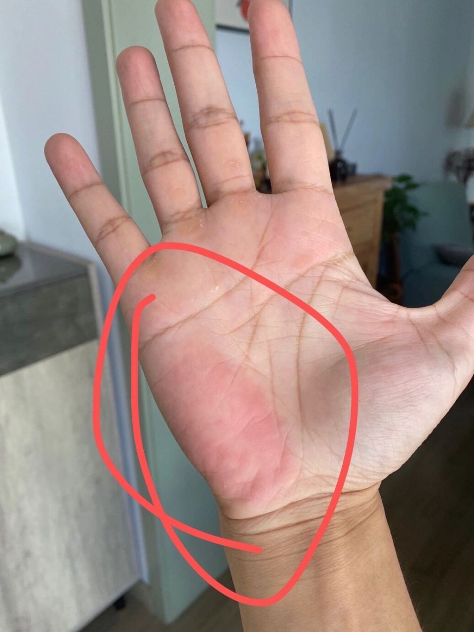 真是职业病呀91一个客户朋友,做医药行业的,我拍个产品图也能从手掌