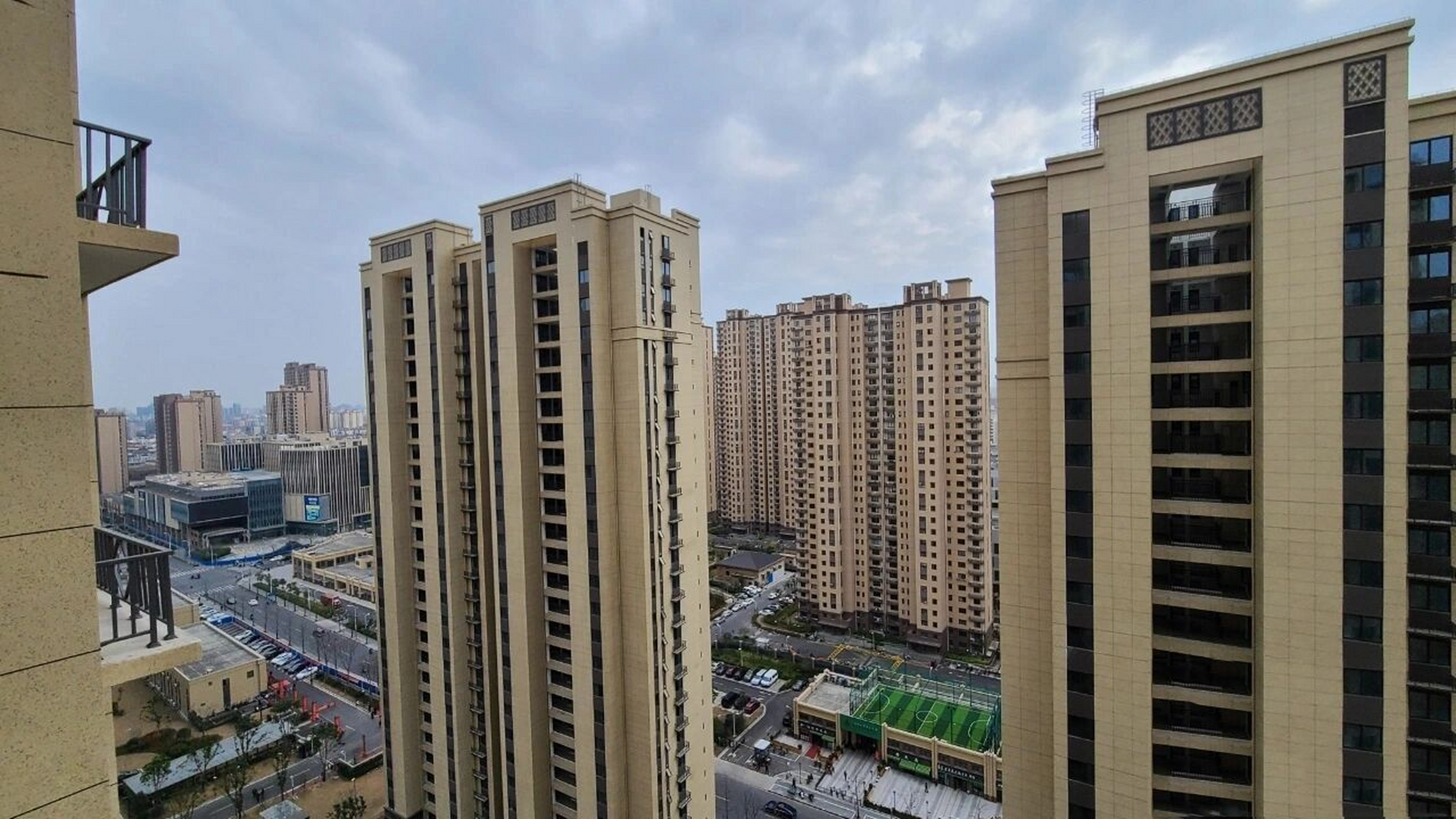 彩虹湾住宅购买全攻略(下) 红馥里:2018交付,紧邻第四人民医院,有两幢