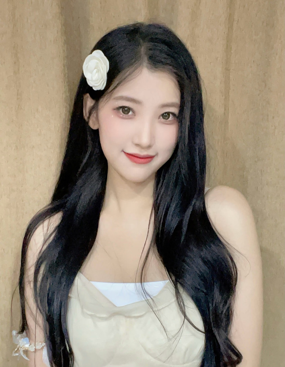 bej48孙晓艳 1998年11月29日出生于黑龙江省,中国内地女歌手,射手座