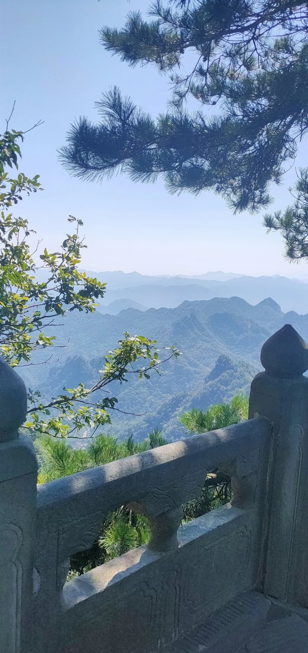 武当山旅游攻略|指南 武当山地址:湖北省十堰市丹江口市武当山旅游