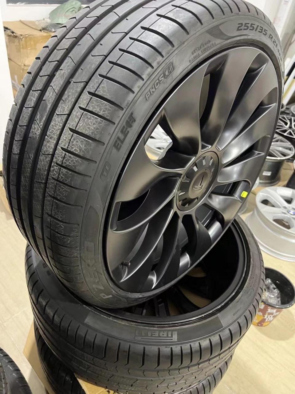 21寸特斯拉modelyp原厂轮毂轮胎 modely高性能版轮毂轮胎 21寸 原厂