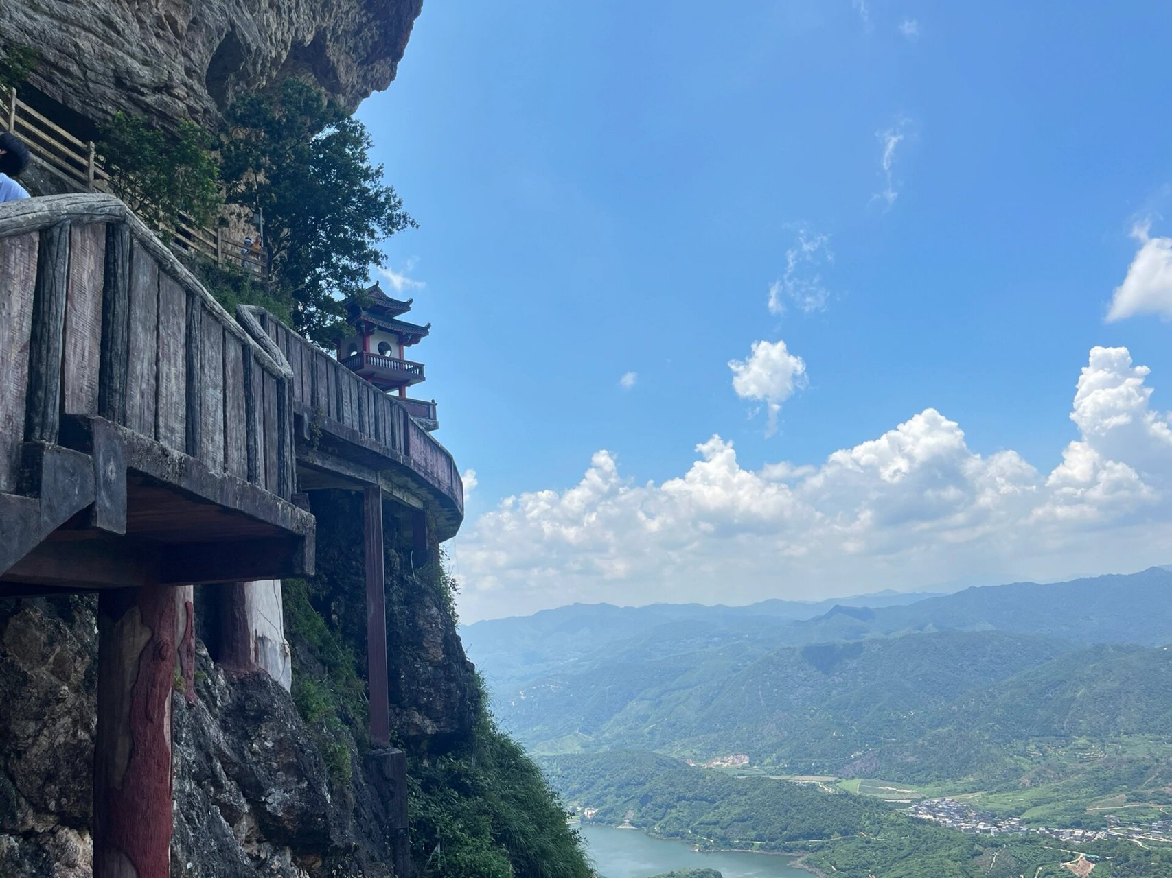 闽南第一山61灵通山7215 灵通山位于福建的漳州平和县西南部处