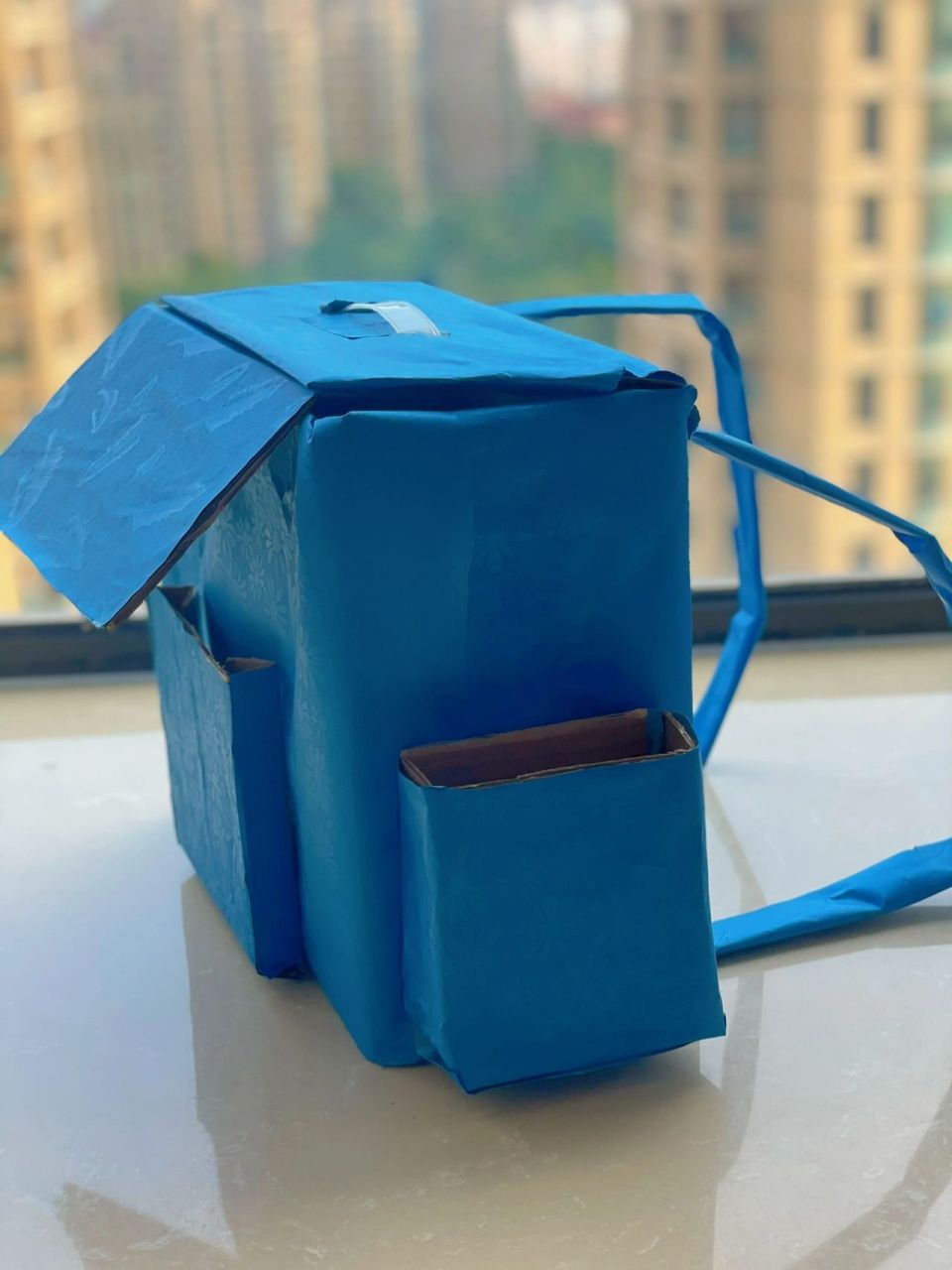 纸箱改造手工儿童书包 儿童手工作业