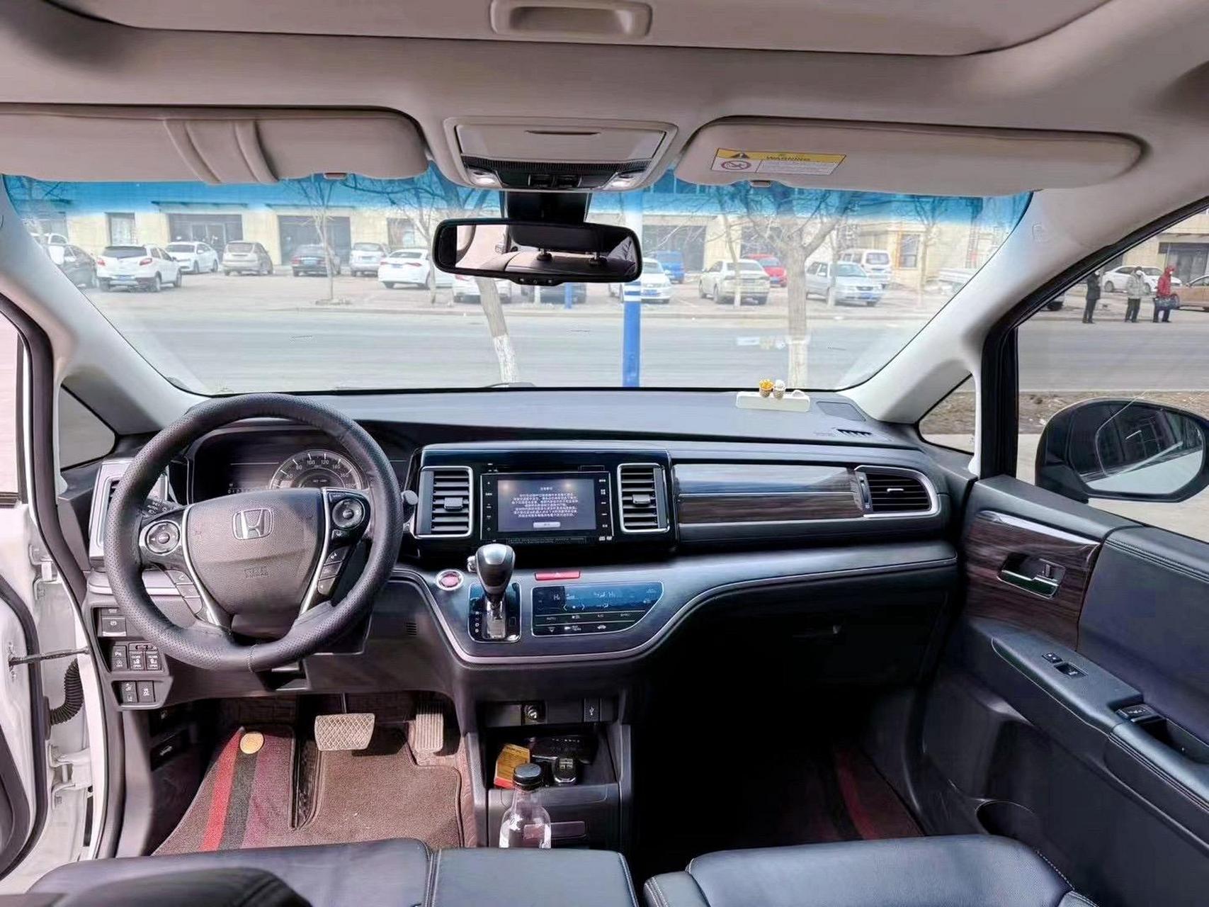 2018本田艾力绅3098至尊版,整车原版,一块划痕补漆,个人两手车安全