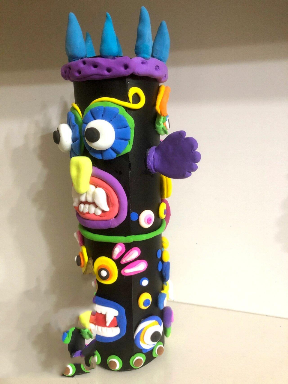 彩泥作品—图腾柱 七年级孩子的彩泥作品———图腾柱