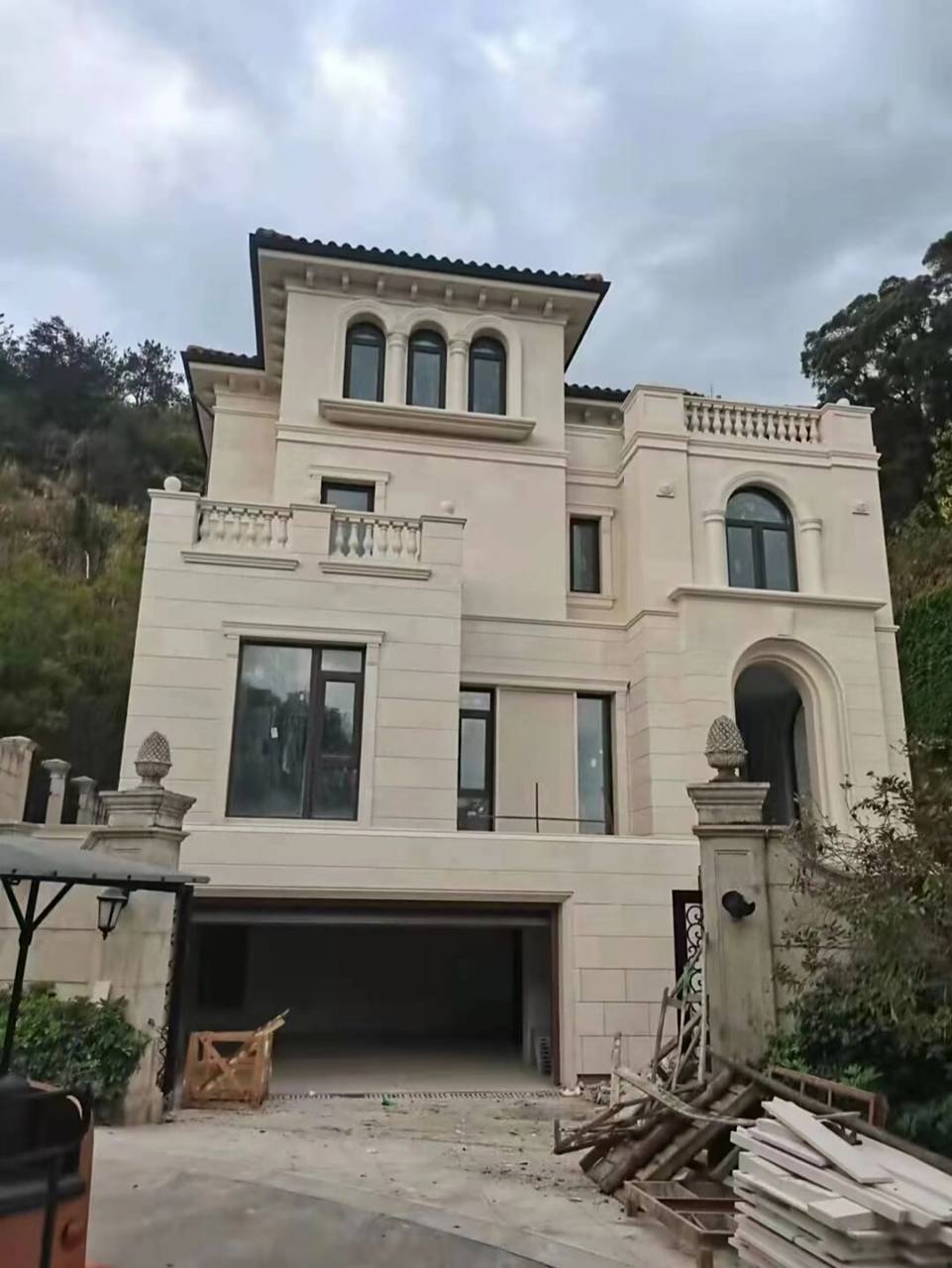 福州豪宅 三盛百督府 唯一一栋三层半房子 三盛百督府  的户型基本上