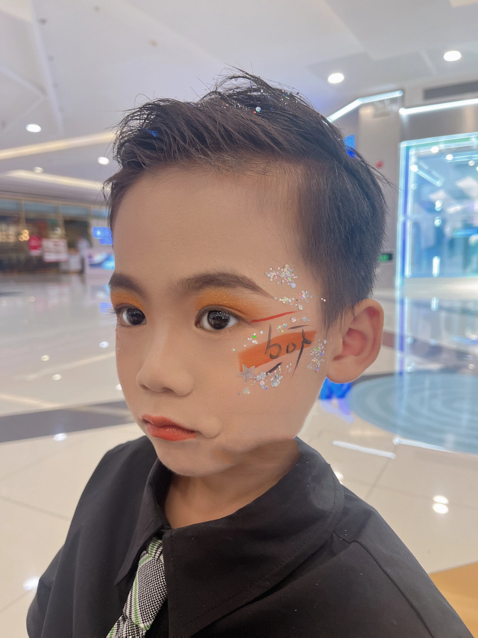 儿童舞台妆~男生女生酷酷的妆容 儿童毕业季妆容…酷酷儿童舞台妆