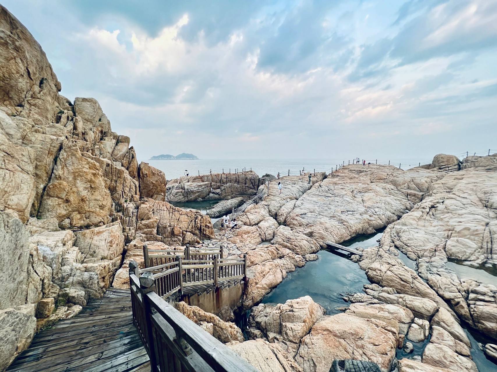 分享|连江平流尾地质公园 连江平流尾地质公园位于福州的最东端,连江