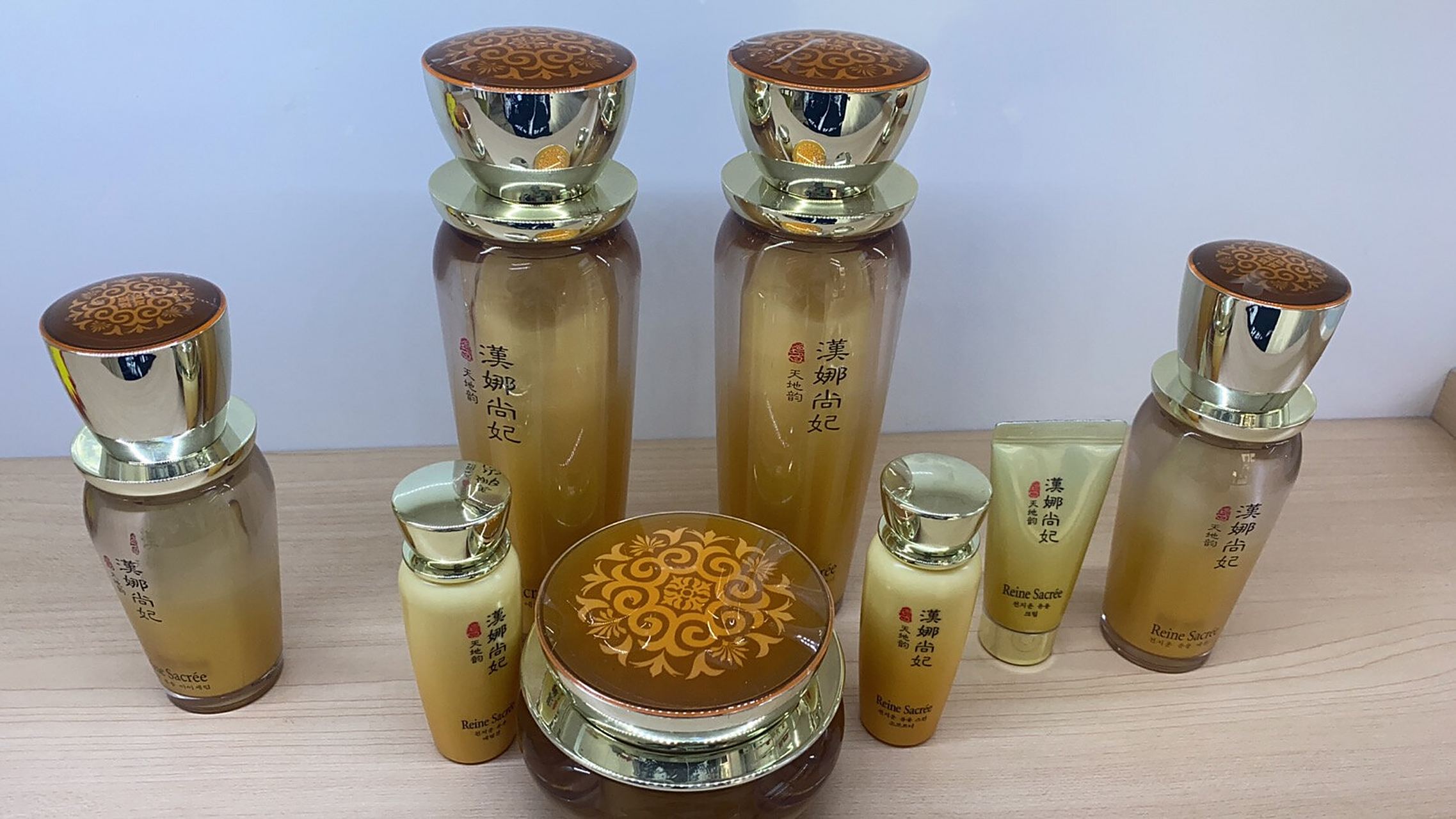 韩国新生活化妆品 汉娜尚妃天地韵晶容系列  热爱的产品 汉娜尚妃幼容