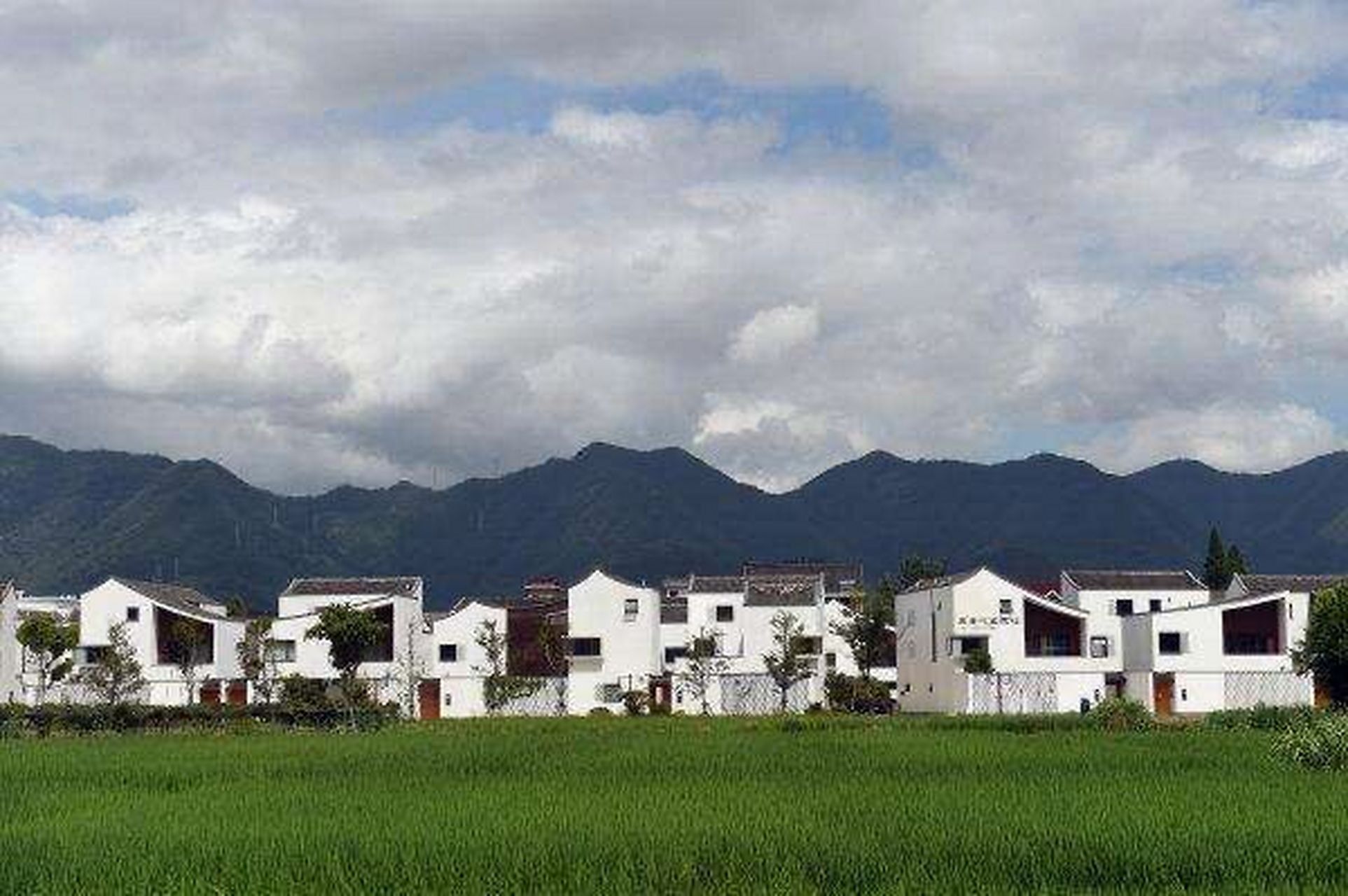 浙江新农村 这是我见过的最美的现代农村了.