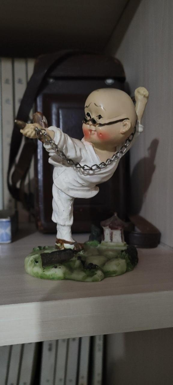 哈尔滨钟厂出品金狮牌落地钟.