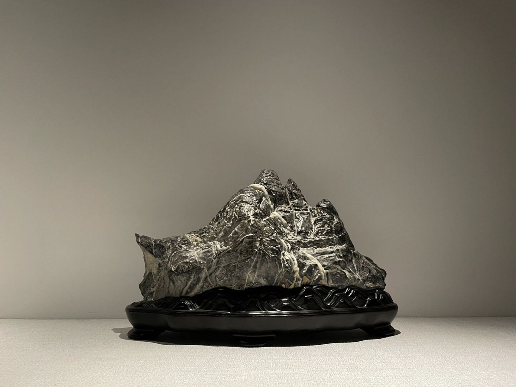 灵璧石,中国四大名石之首 灵璧石,中国四大奇石之一,蕴含神秘文化