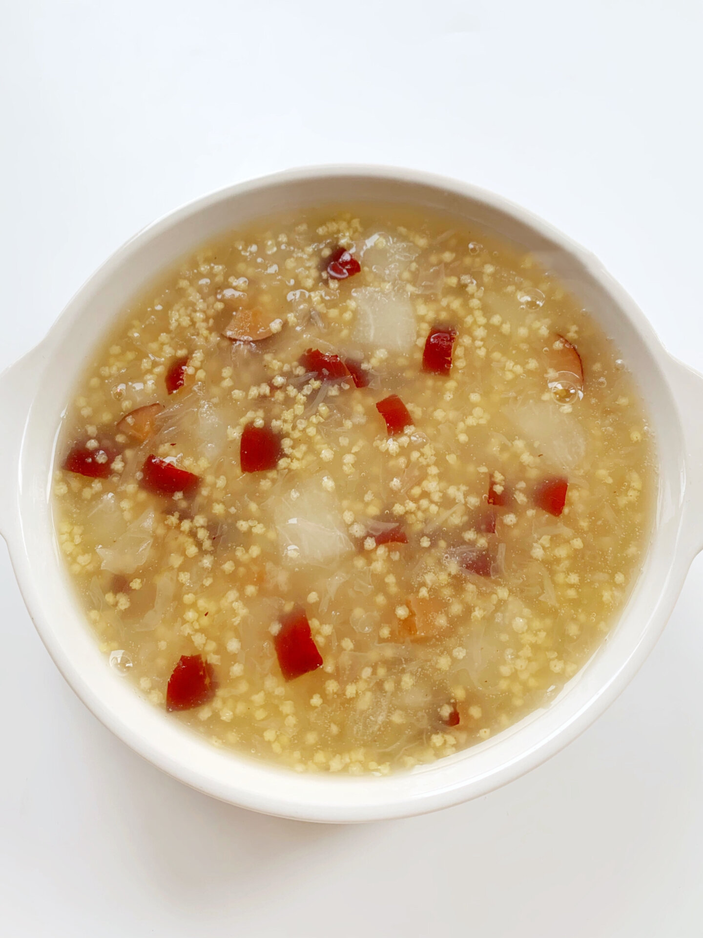 雪梨银耳红枣粥9215 清肺润燥·健脾胃·好消化 冬天天气干燥,来