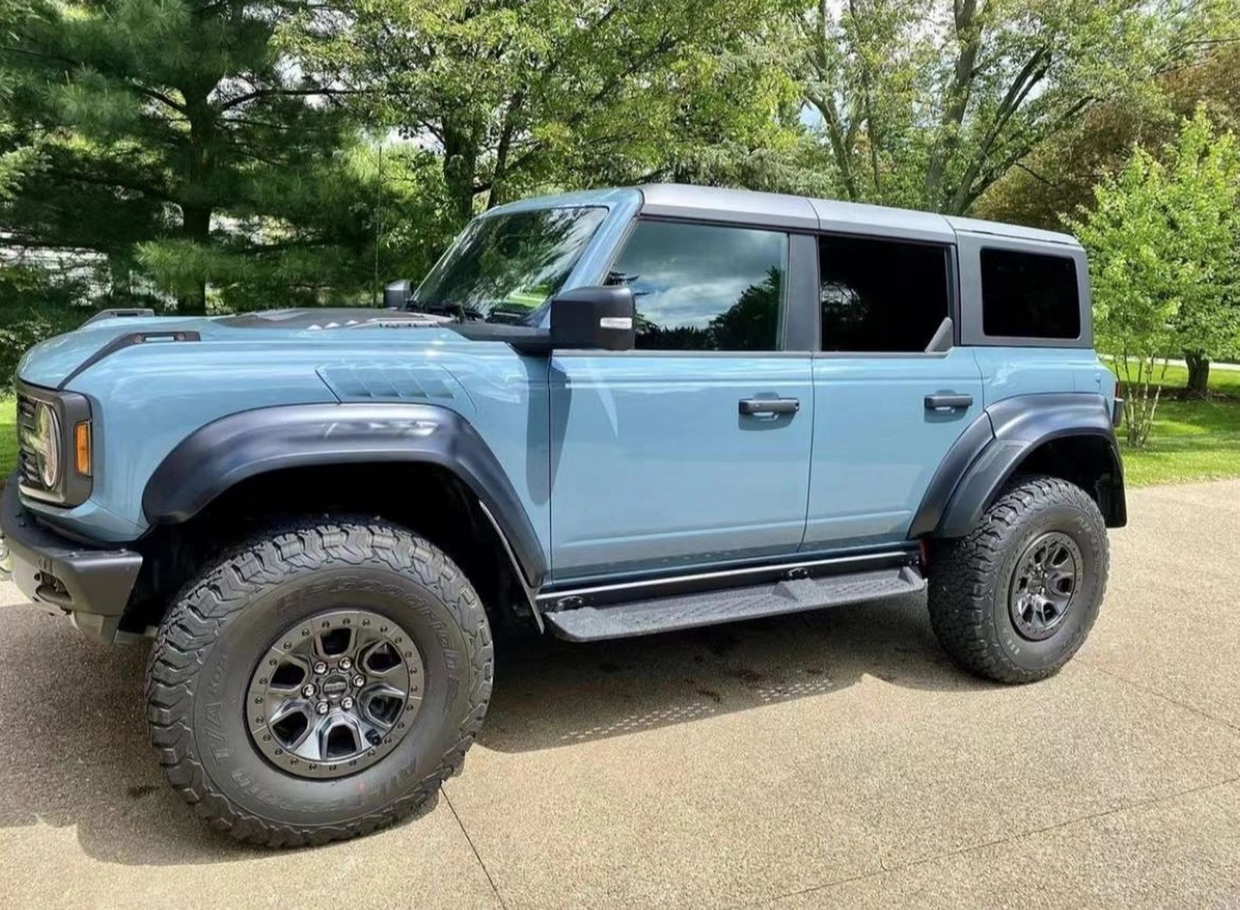 烈马bronco猛禽黑武士 各种颜色的bronco猛禽,那个性能怪兽.