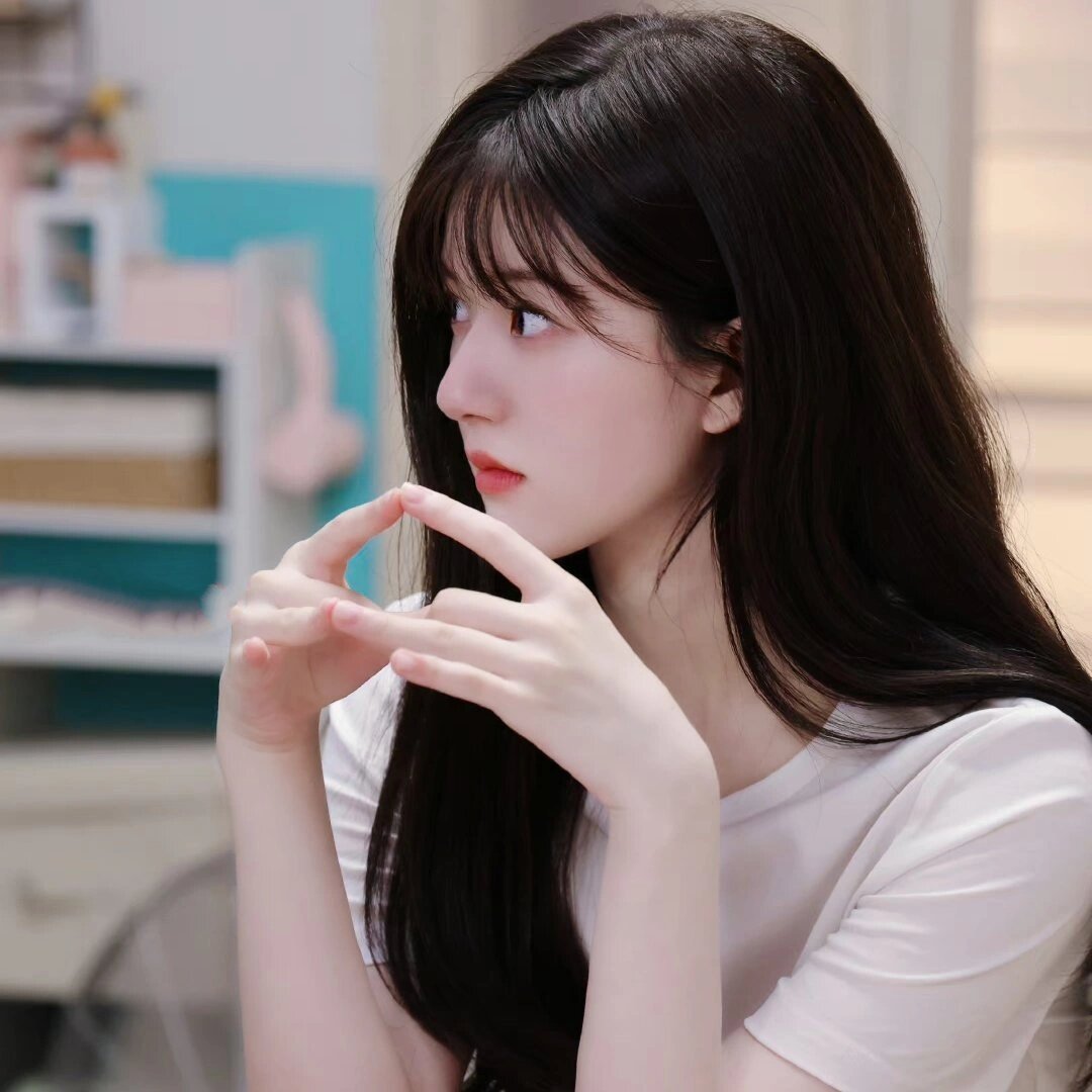 赵露思桑稚头像