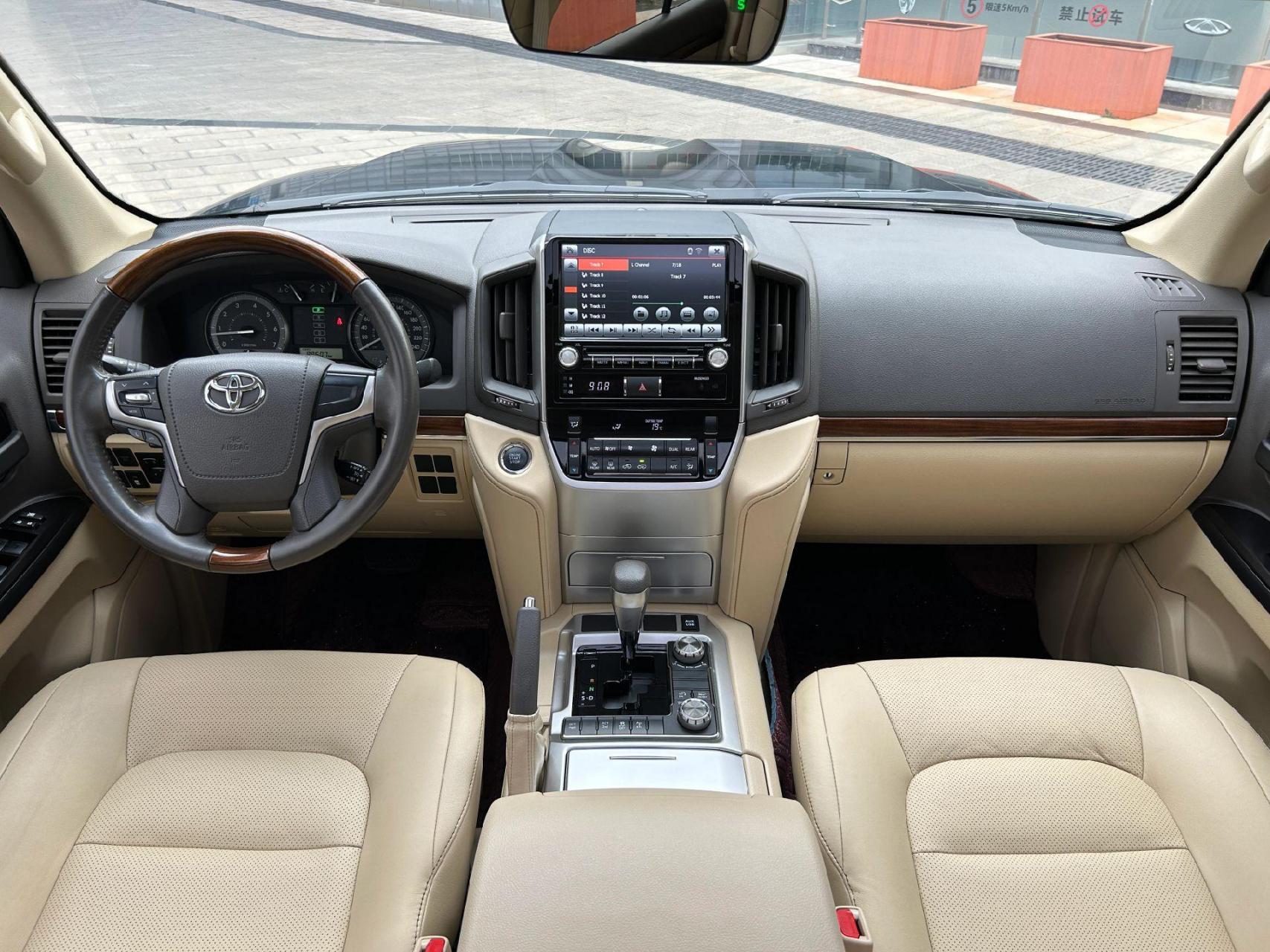 兰德酷路泽4000中东 18年8.