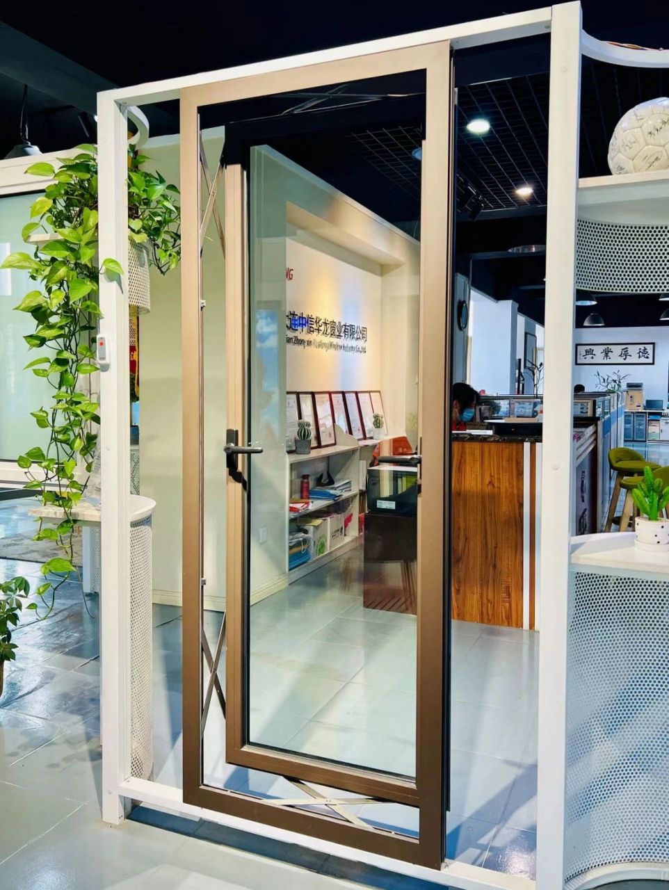 平推窗是什么?如图所示 这样的窗户你见过吗?