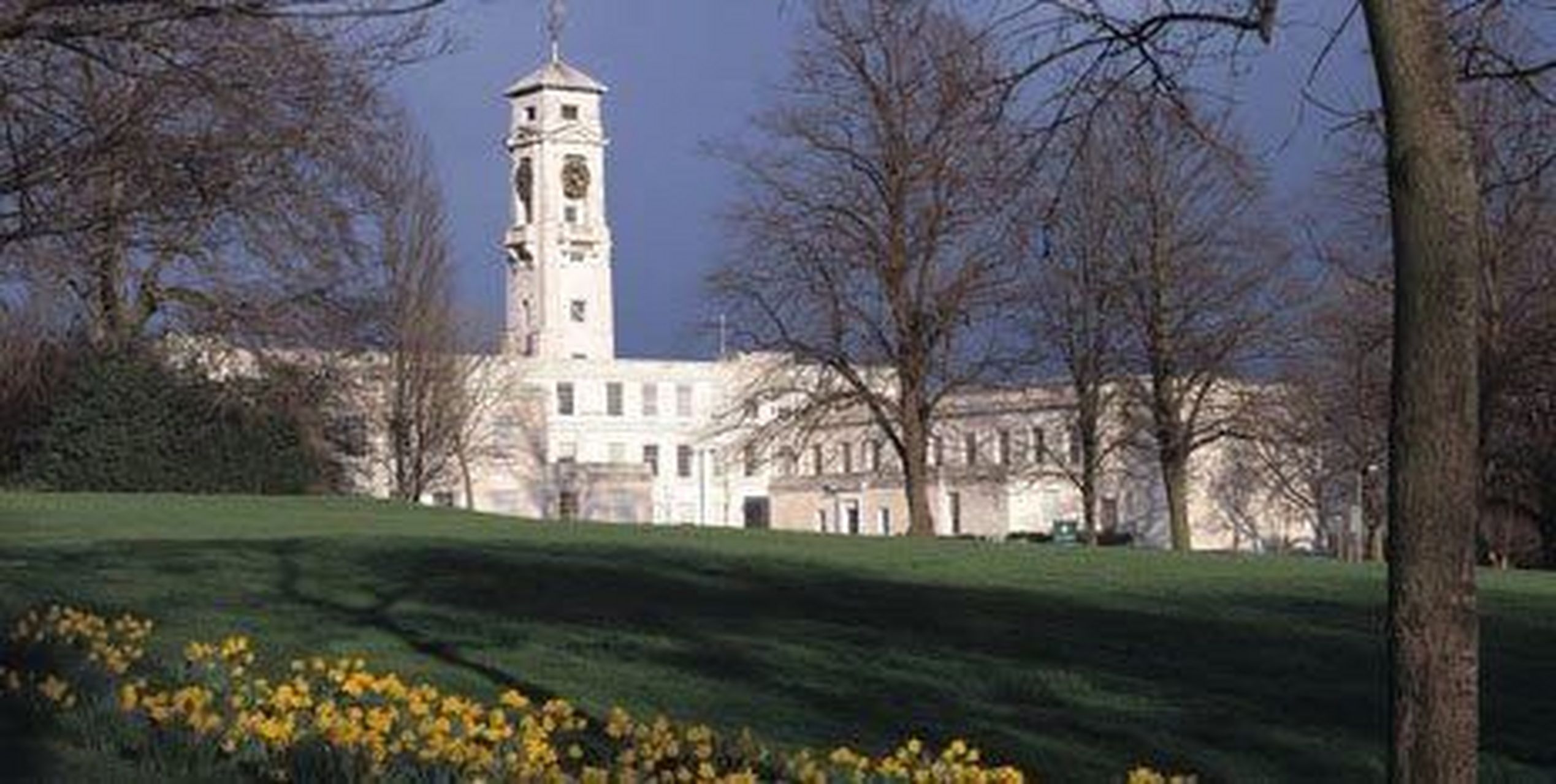 英国诺丁汉大学 英国诺丁汉大学,建于1881年,简称uon,诺大,位于英国